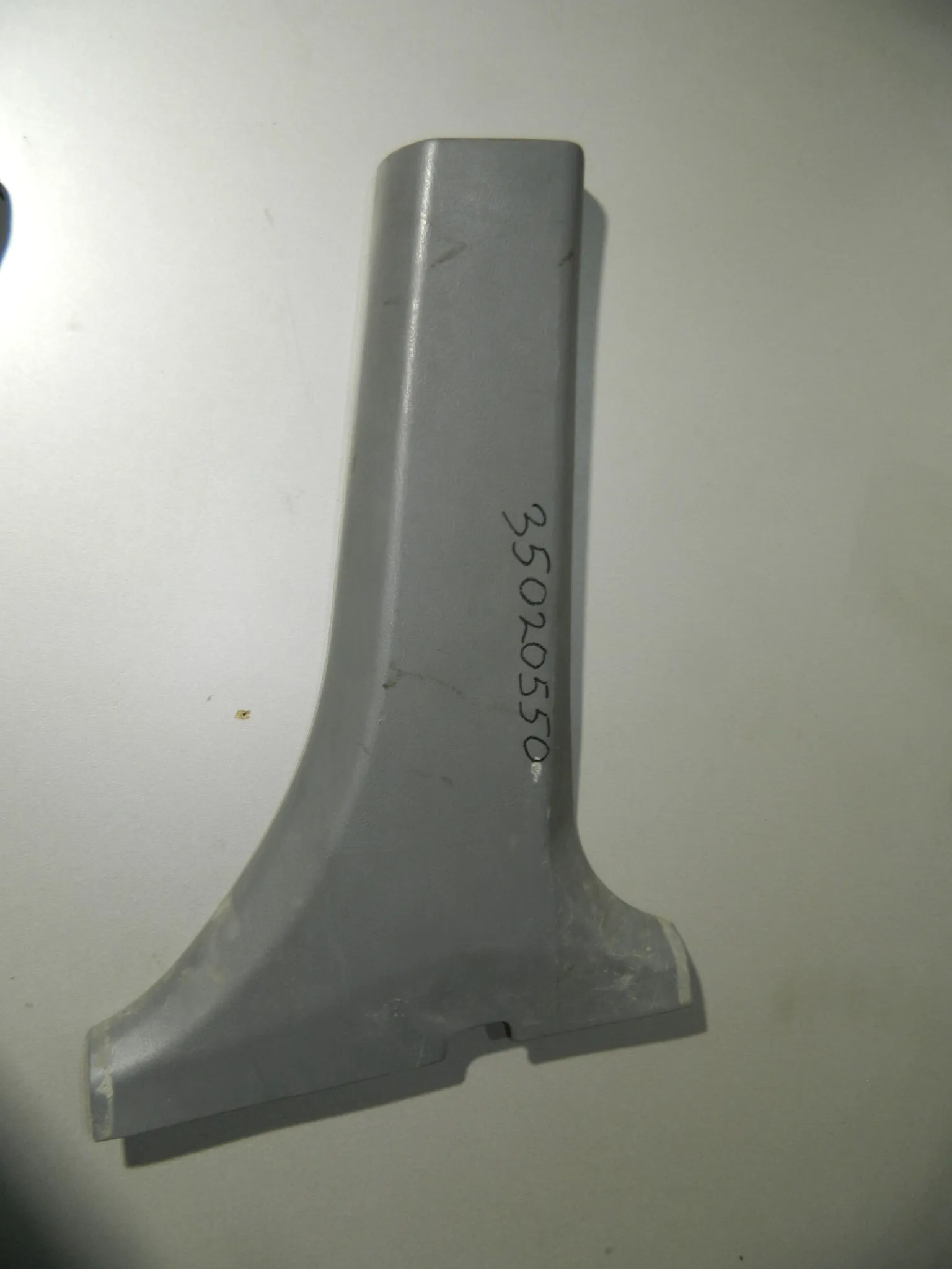 Обшивка средней стойки HYUNDAI ACCENT LC Прав Низ (Б/У) 35020550