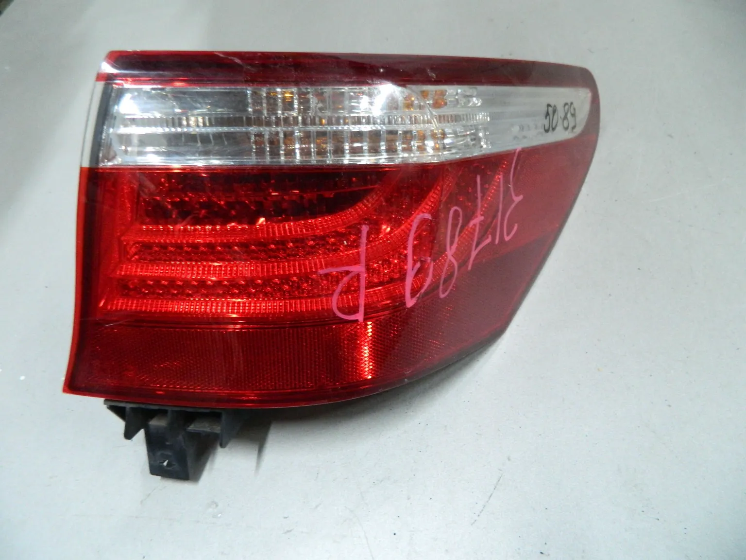 Фонарь LEXUS LS460 USF40 Задн Прав 5089 (Контрактный) 68000134
