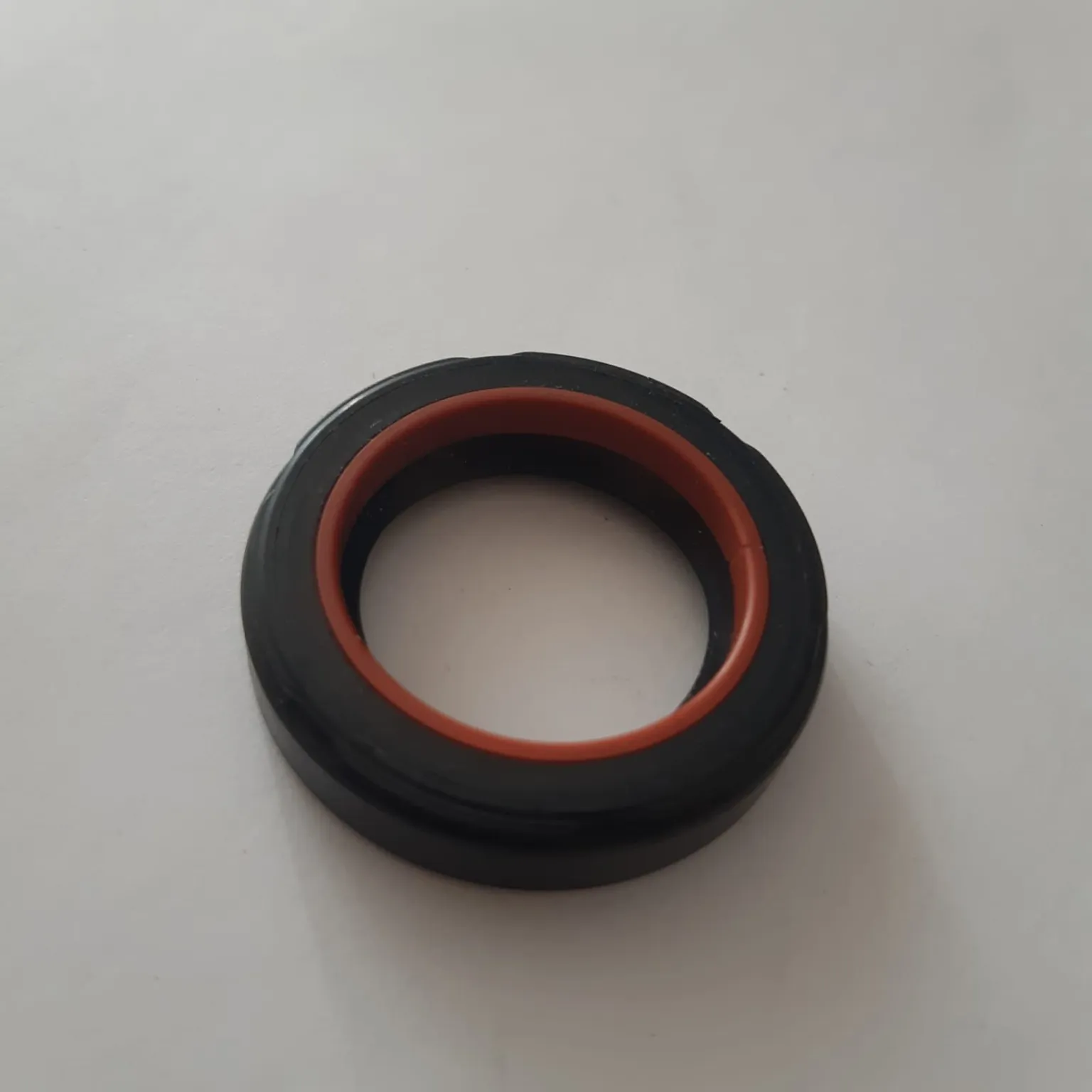 Сальник GENERAL PARTS 982824107 25x38x8