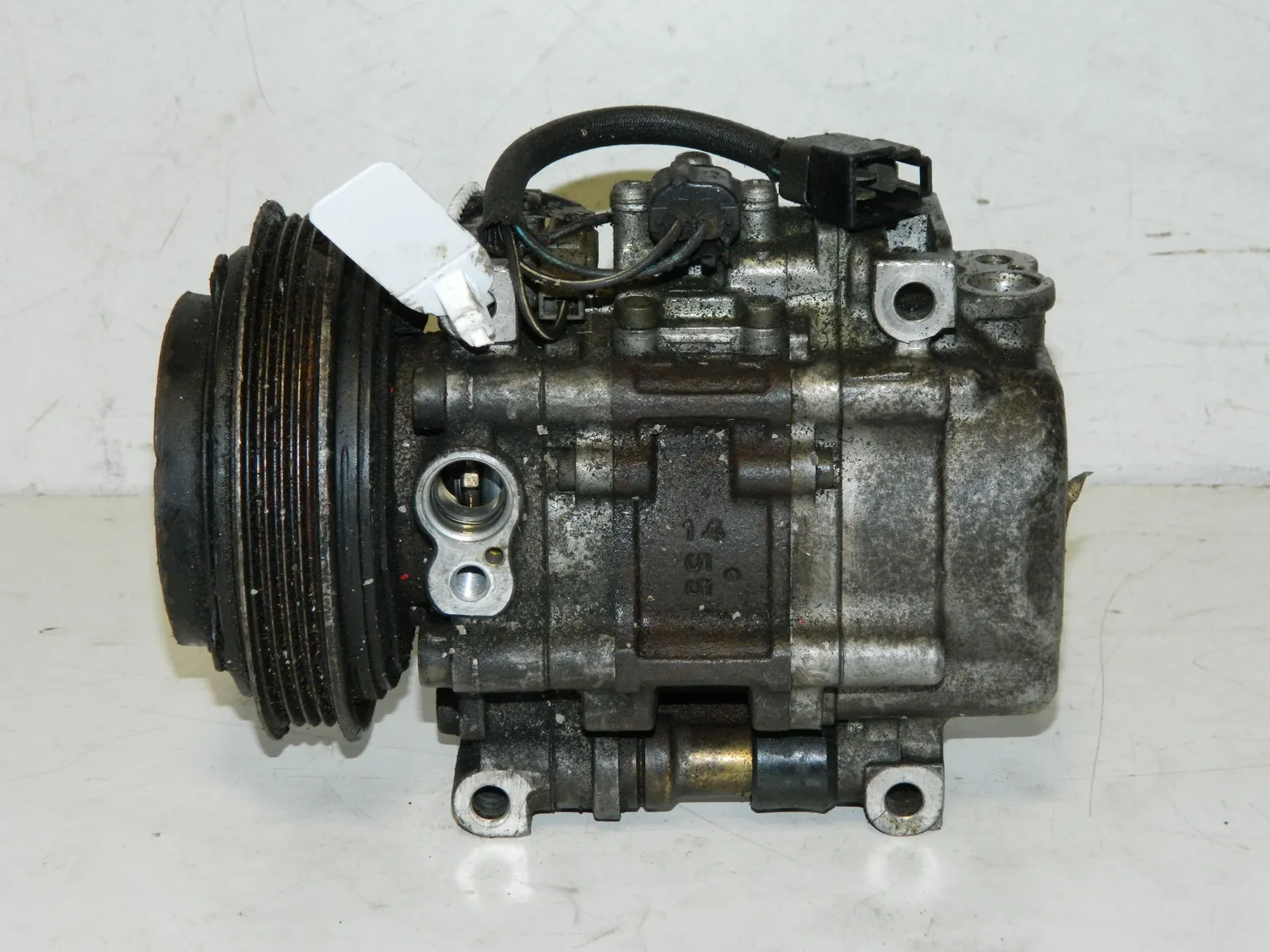 Компрессор кондиционера SUBARU LEGACY EJ20 (Контрактный)