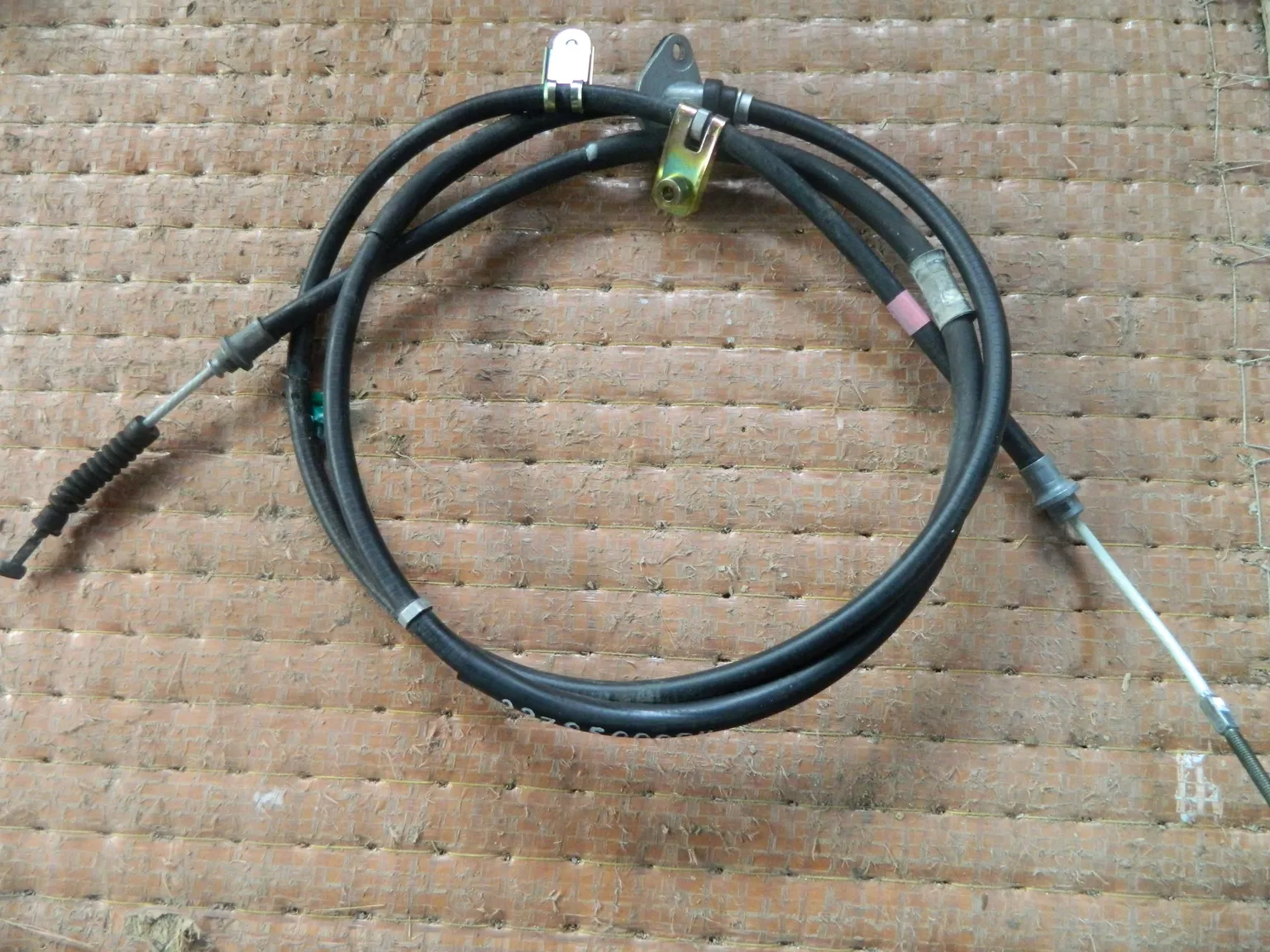 Трос cтояночного тормоза TOYOTA ALPHARD ANH10 (Контрактный) 3379500004