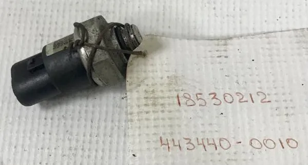 Датчик давления кондиционера TOYOTA SPRINTER CARIB AE111G (Контрактный) 4434400010