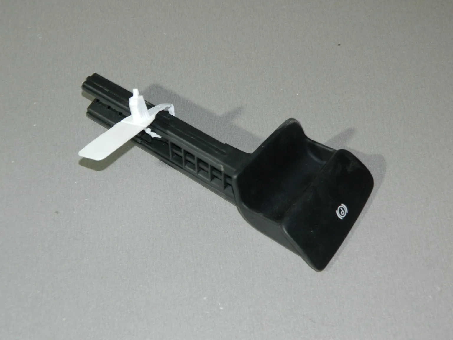 Рычаг стояночного тормоза AUDI Q7 4L BAR (Б/У)