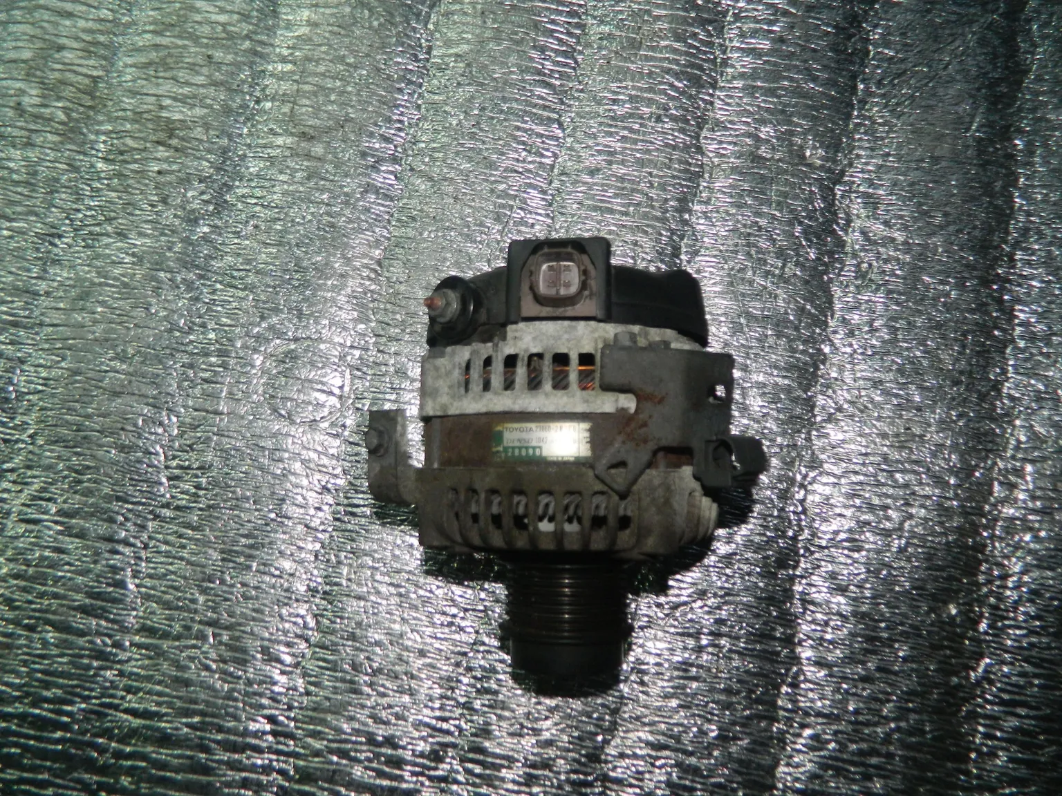 Генератор TOYOTA CAMRY ACV40 2AZFE (Контрактный) 28925609