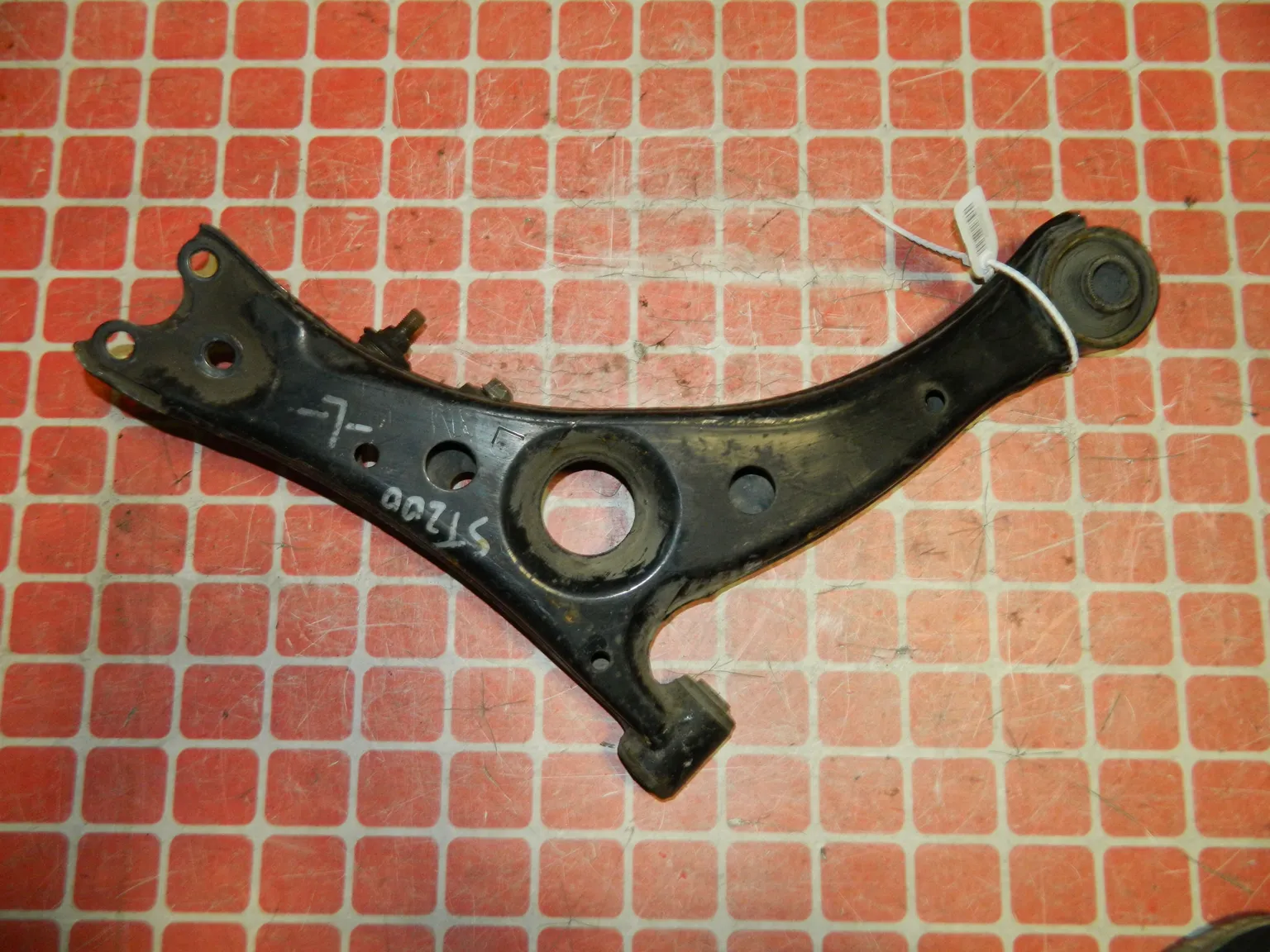 Рычаг подвески TOYOTA CARINA ED ST200 Перед Лев (Контрактный) 45992669