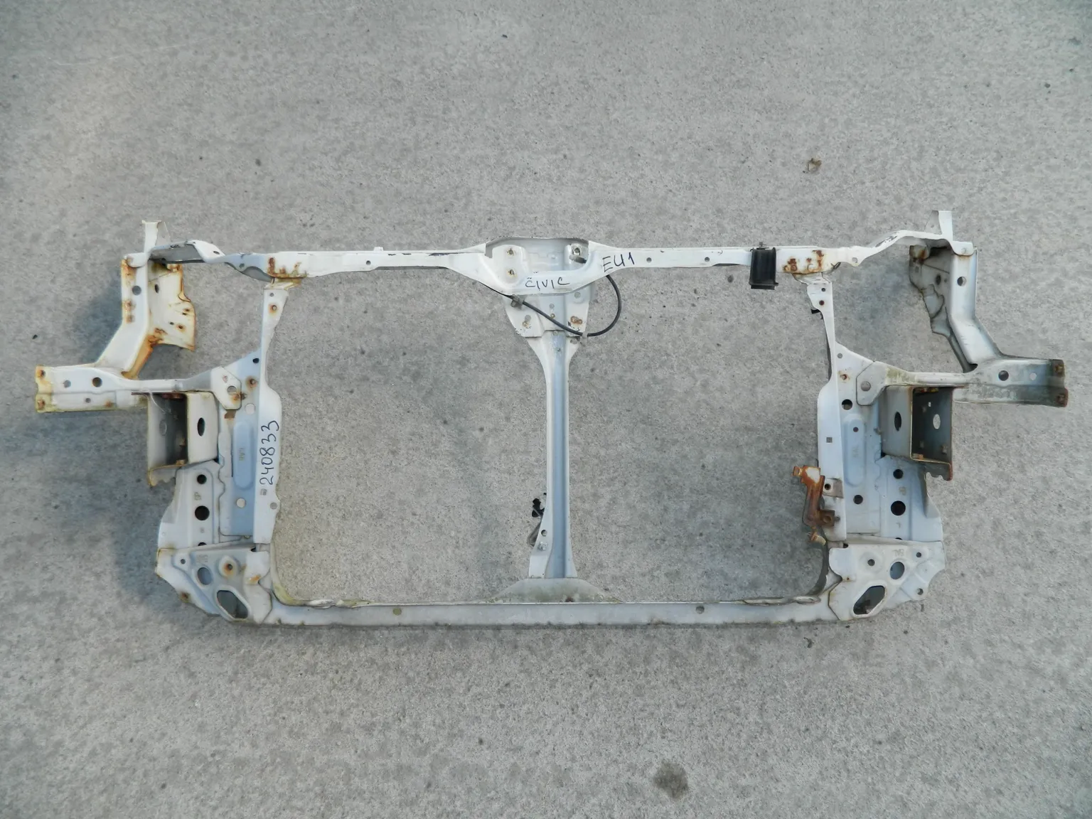 Рамка радиатора HONDA CIVIC EU1 (Контрактный) 40951758
