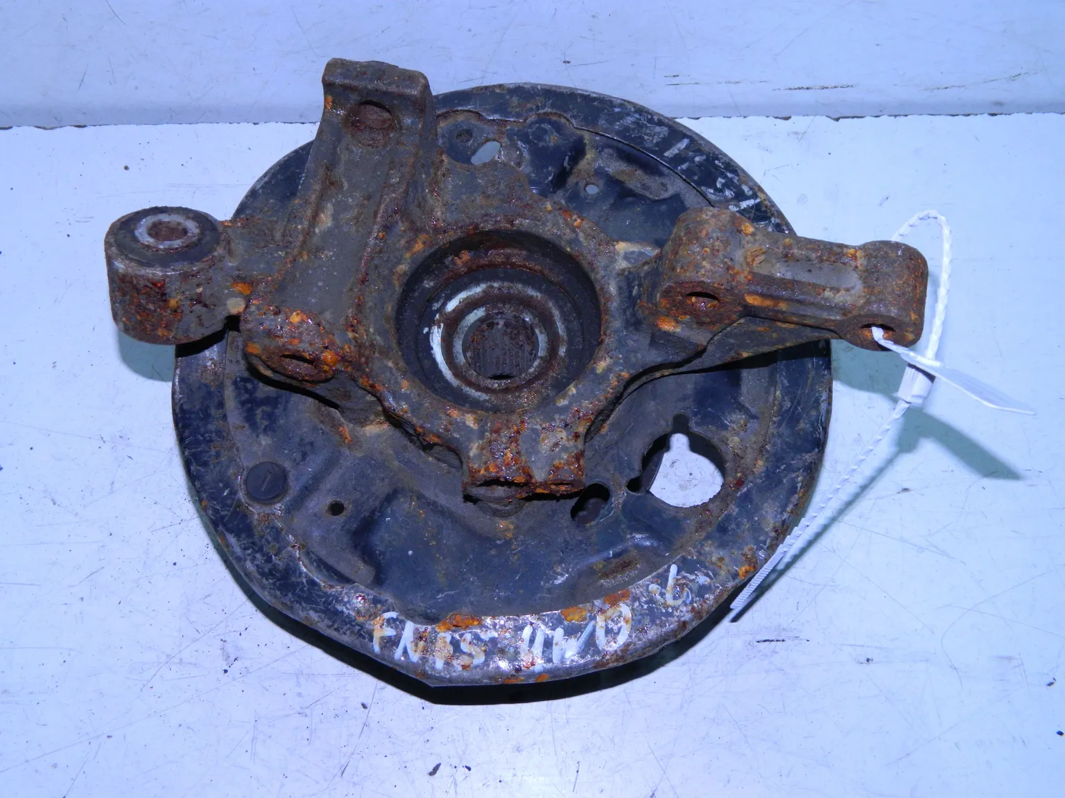 Ступица NISSAN SUNNY FNB15 Зад Лев (Контрактный) 69586622