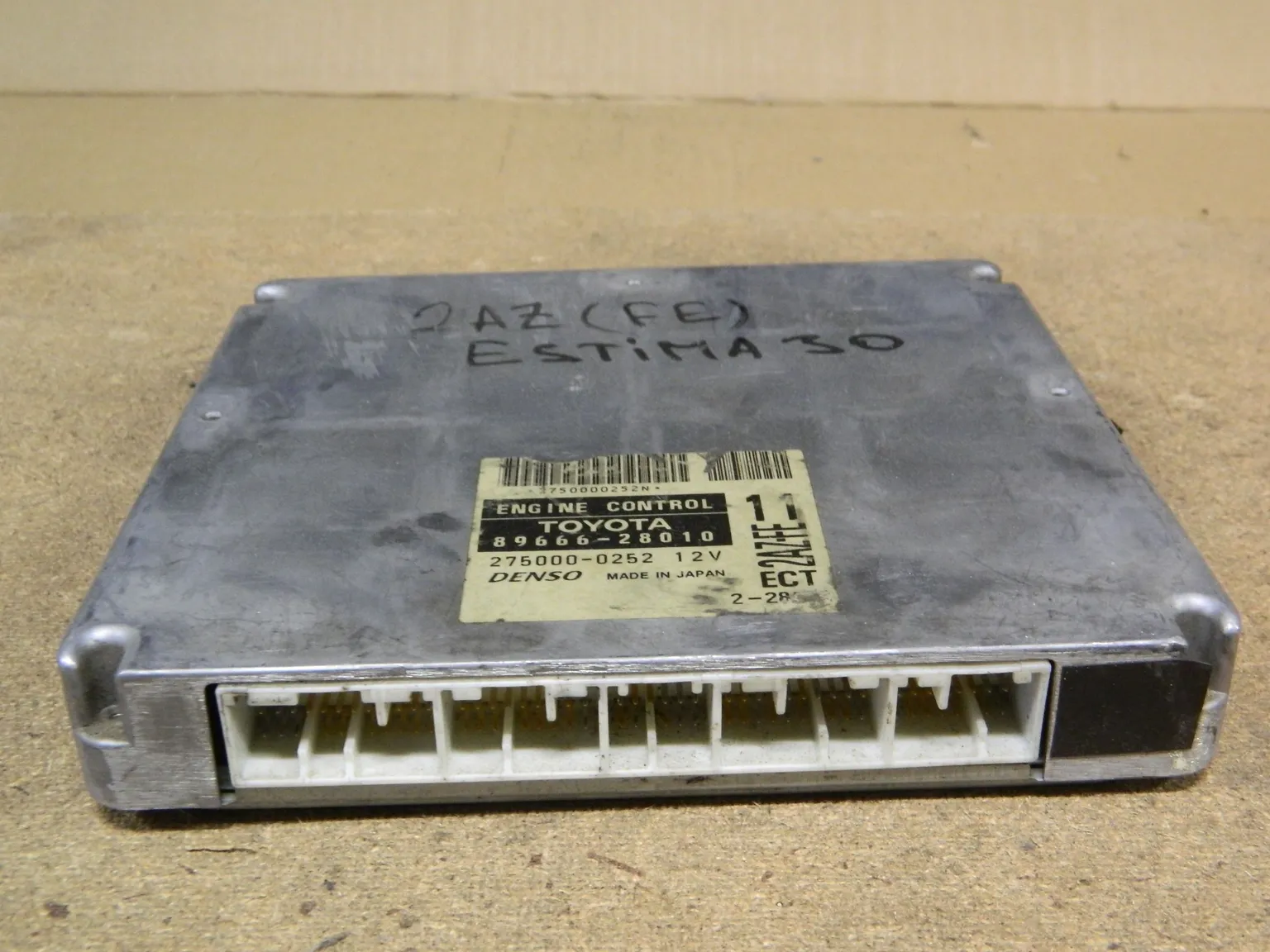 Блок управления ДВС TOYOTA ESTIMA 2AZFE (Контрактный) 10117 8966628010