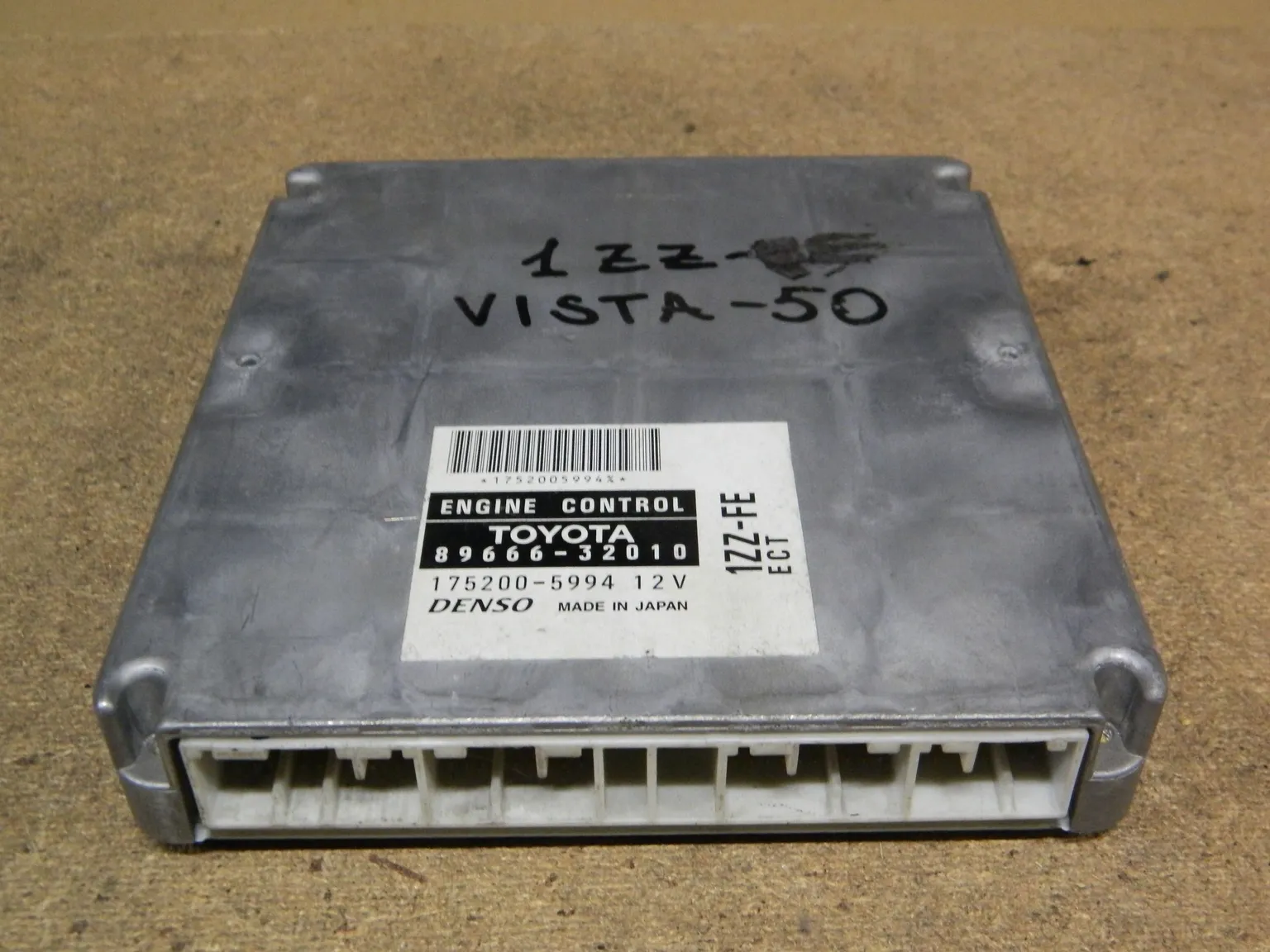 Блок управления ДВС TOYOTA VISTA 1ZZFE (Контрактный) 10034 8966632010