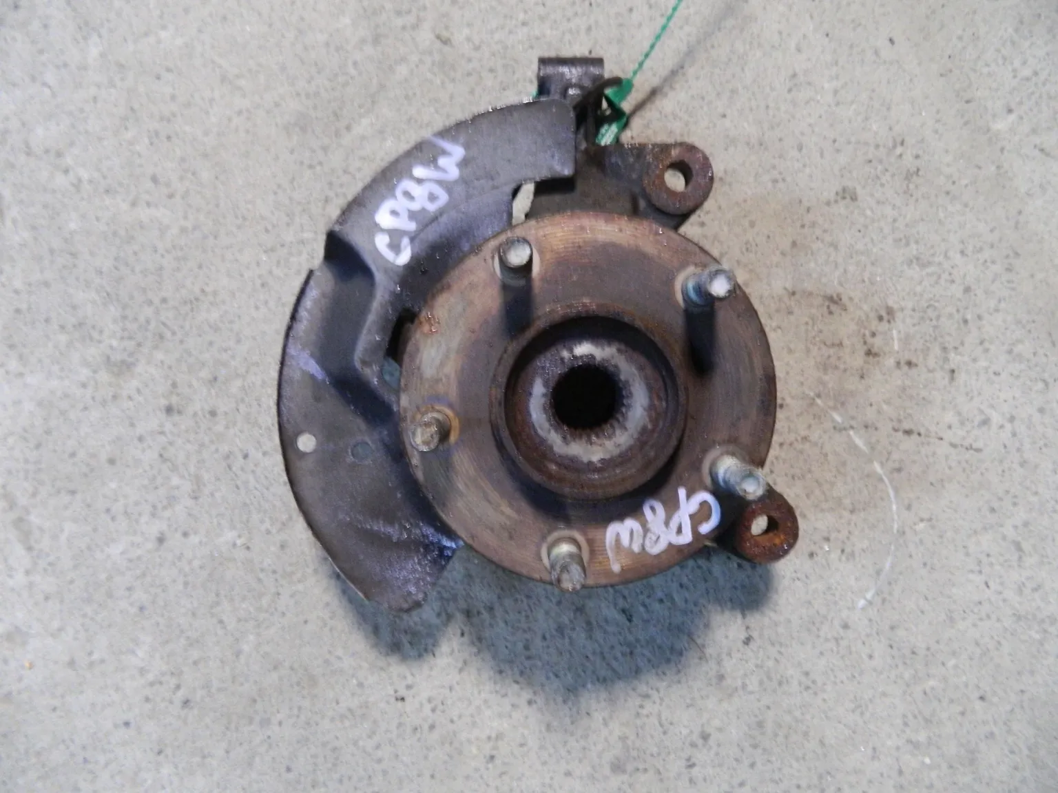 Ступица MAZDA FAMILIA BJ5W Перед Прав (Контрактный) 79591333