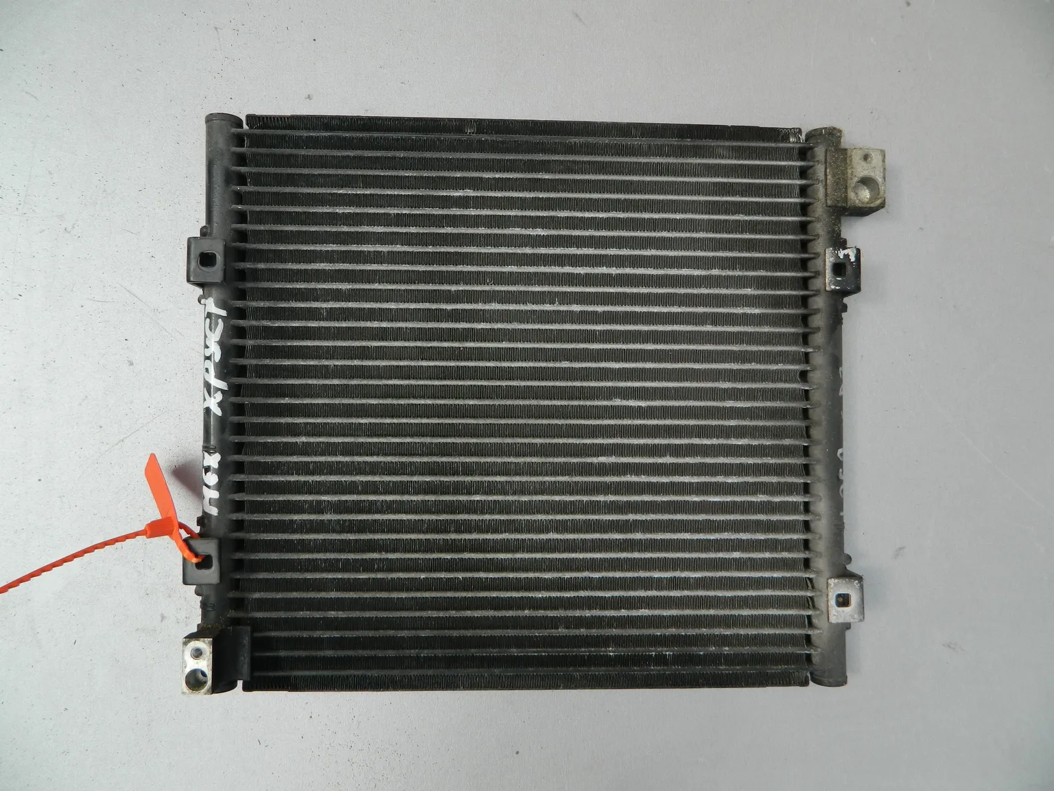 Радиатор кондиционера HONDA LOGO GA3 (Контрактный) 72367772