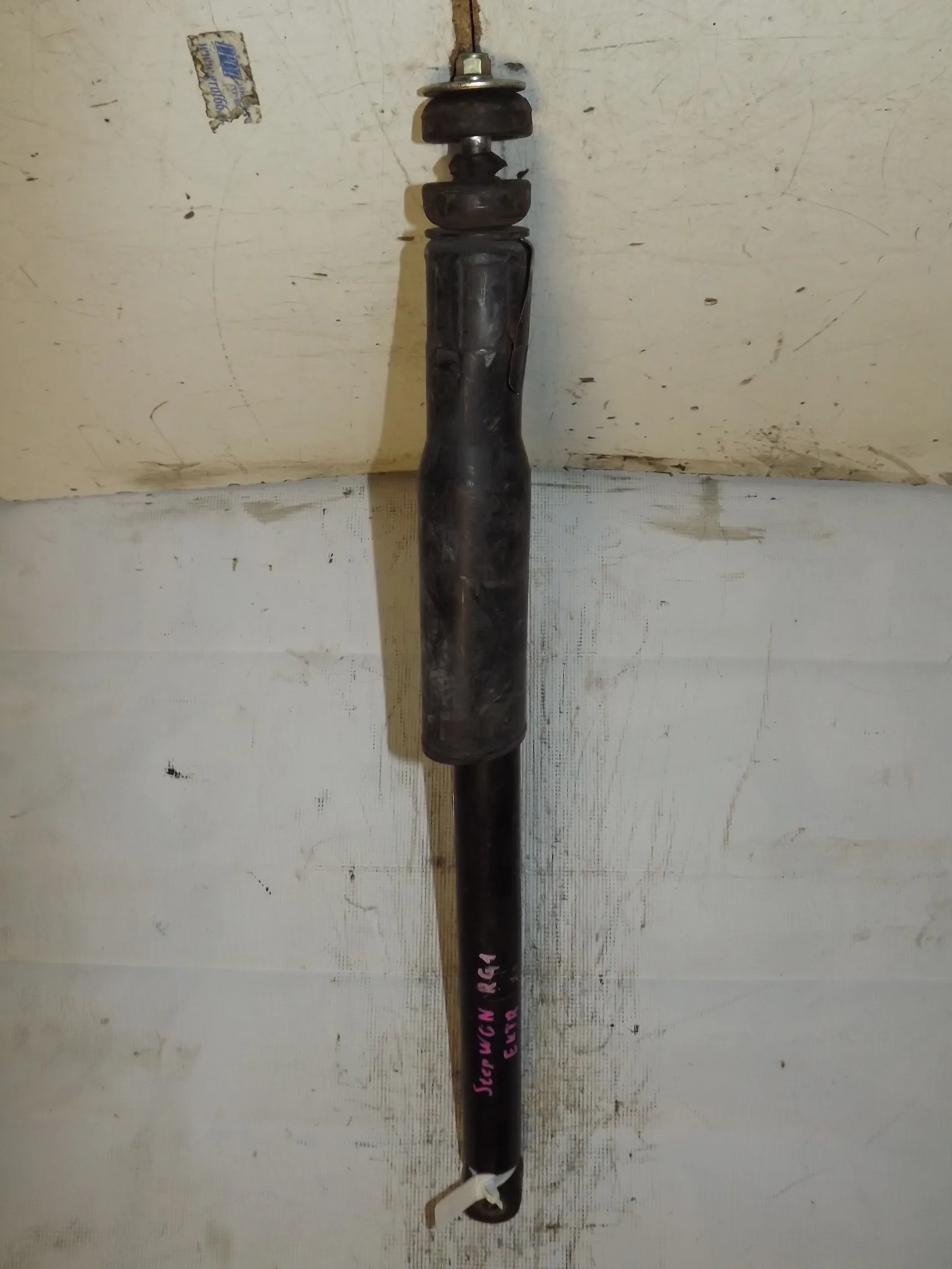 Амортизатор подвески HONDA STEPWGN RG1 Задн (Контрактный) 35023175