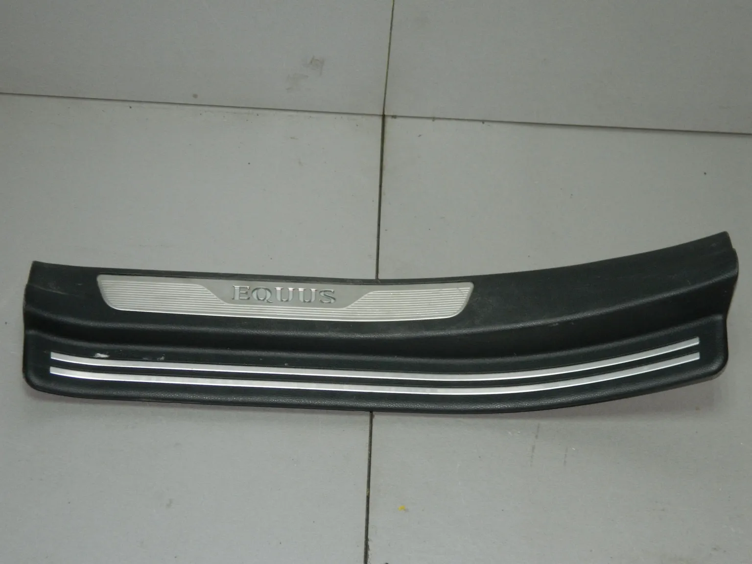 Накладка порога HYUNDAI EQUUS VI G6DA 2013-2015 Задн Лев (Б/У) 35017910
