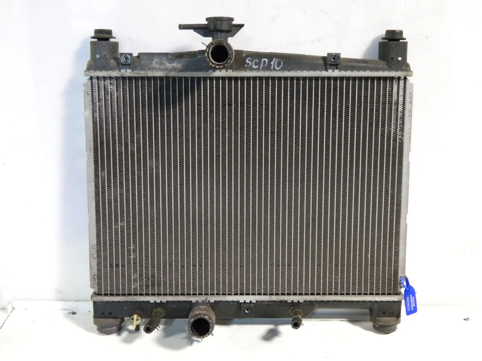 Радиатор ДВС TOYOTA VITZ SCP10 (Контрактный) 69838025