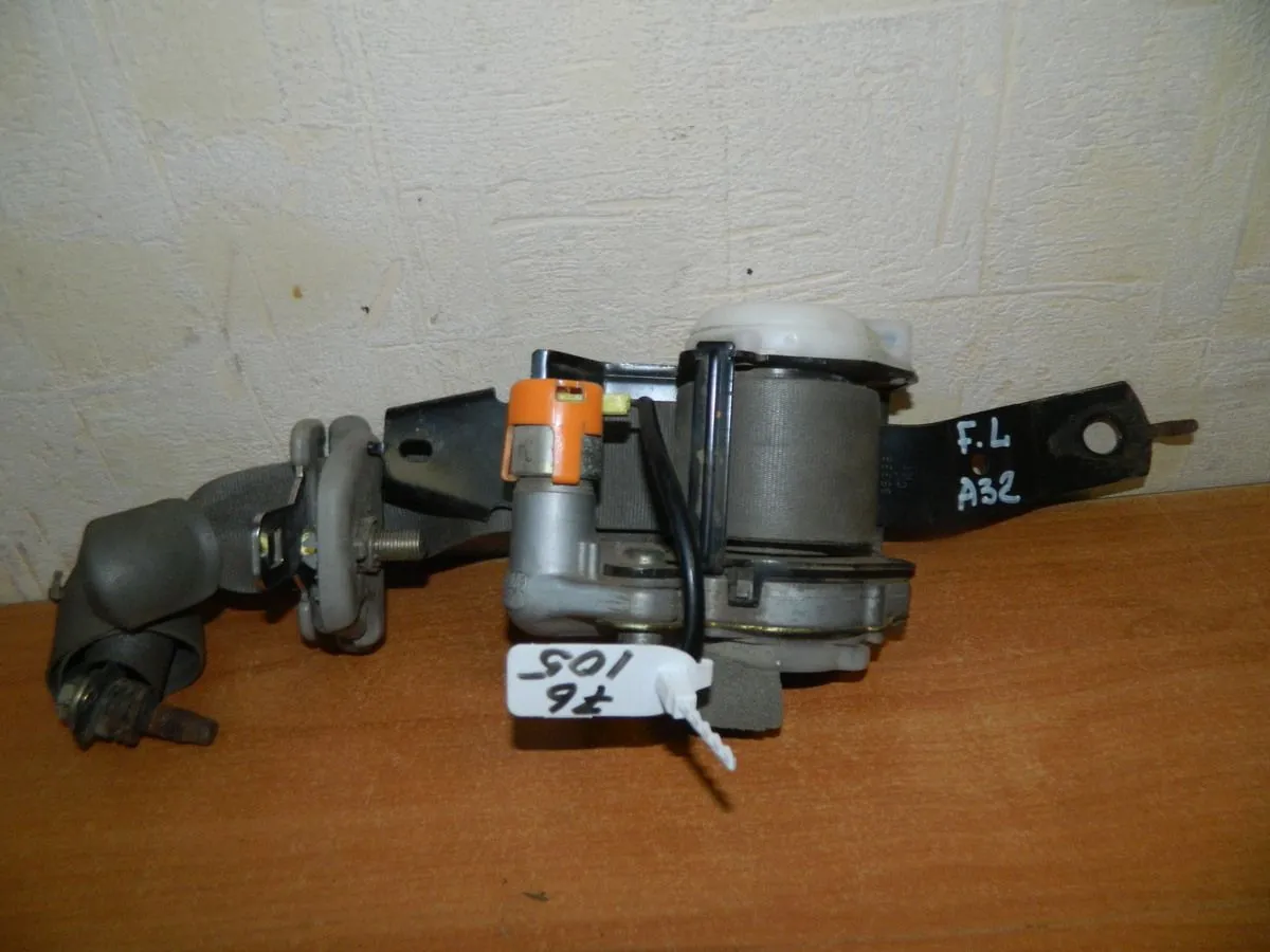 Ремень безопасности NISSAN MAXIMA A32 Перед Лев (Б/У) 76105