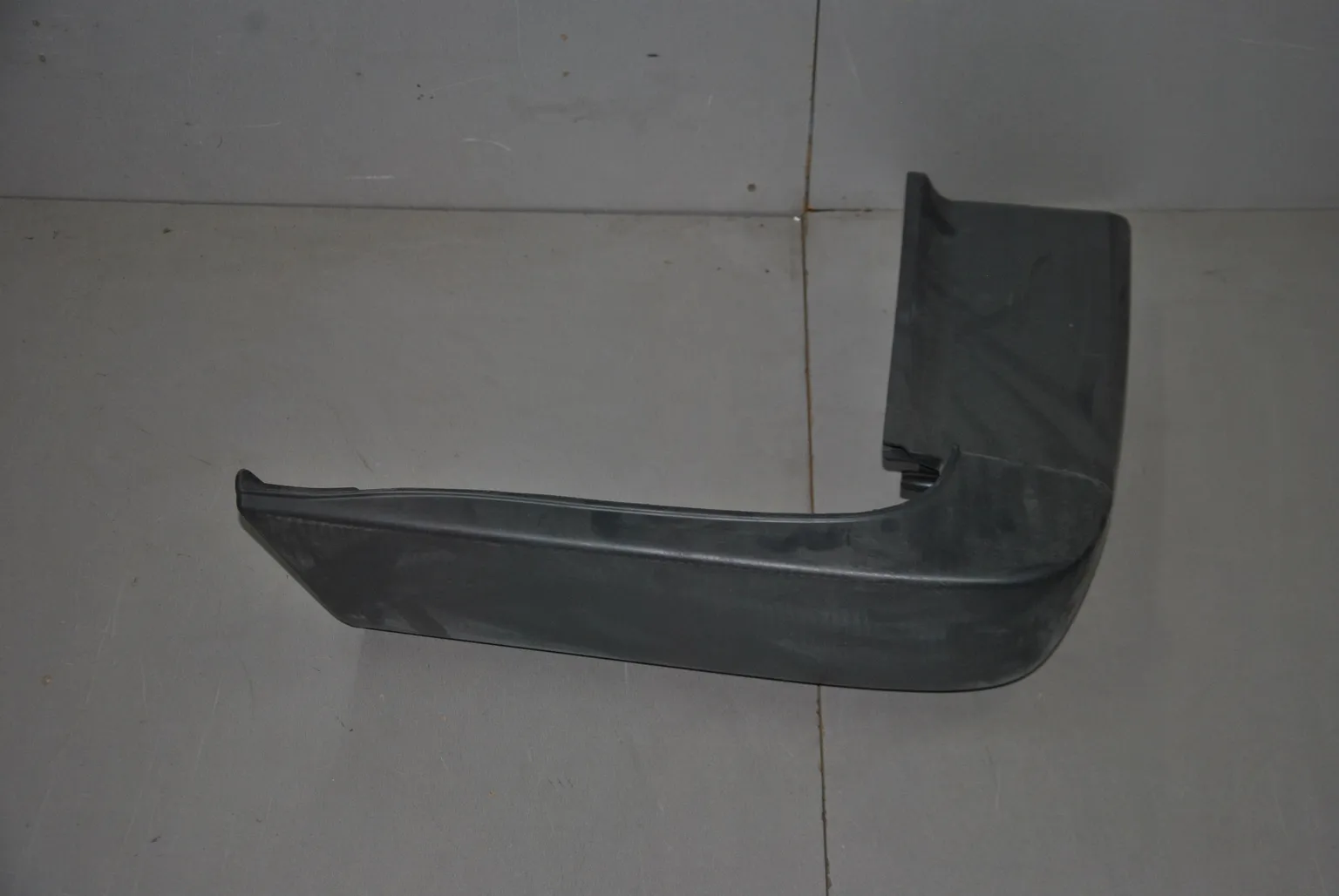 Клык бампера TOYOTA LAND CRUISER FJ80G Зад Лев 5210760900