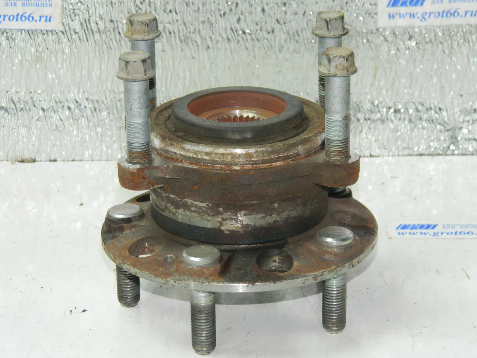 Ступица HYUNDAI EQUUS VI G6DA 2013-2015 Задн (Б/У) 35017774