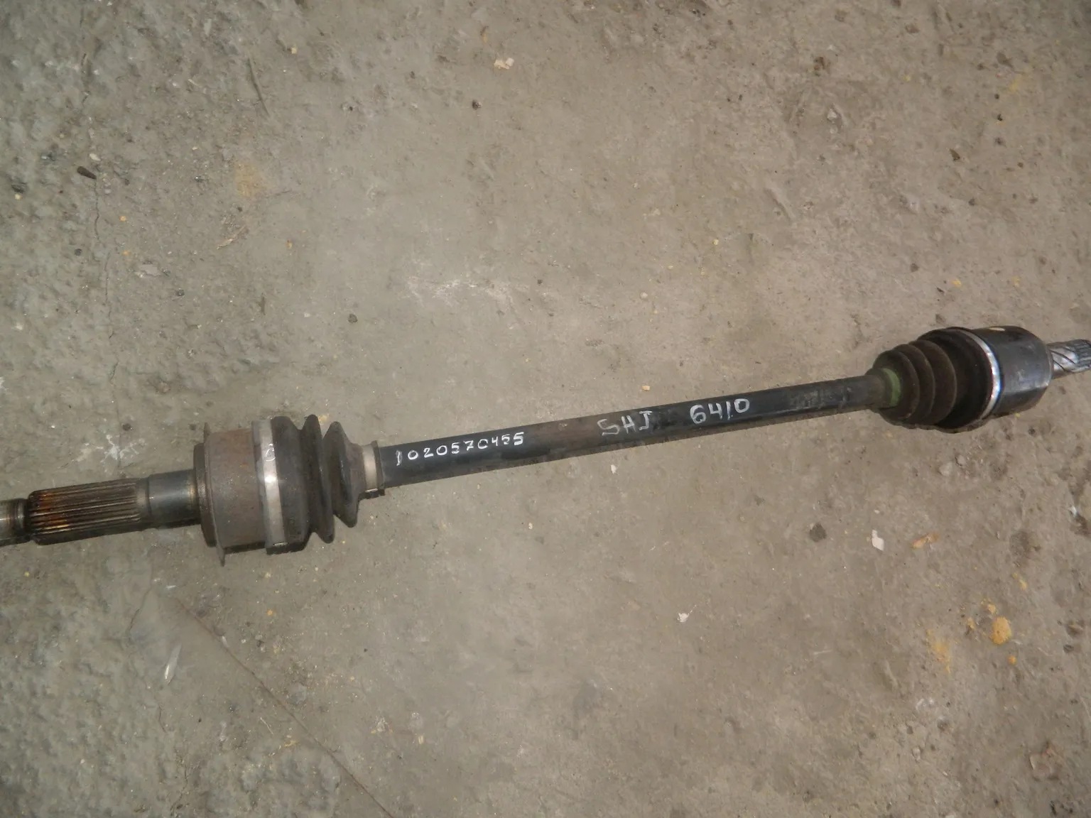 Привод SUBARU FORESTER SHJ FB20 Зад (Контрактный) 1020570455