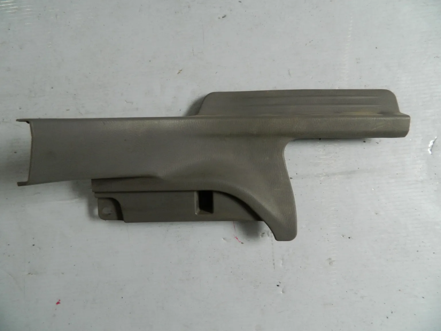 Накладка на порог SUBARU FORESTER SG5 Зад Лев (Контрактный)