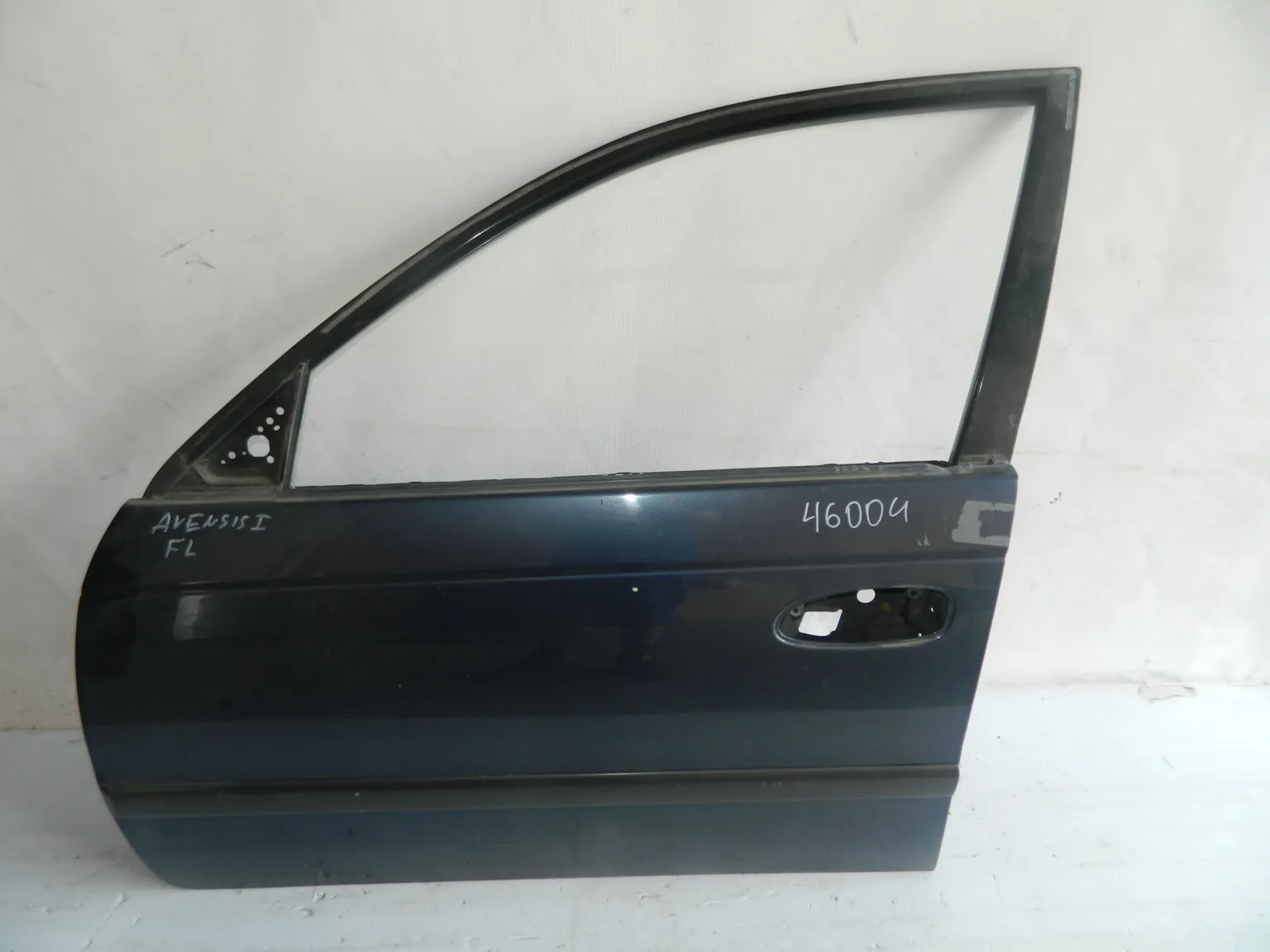 Дверь TOYOTA AVENSIS AT220 Перед Лев (Б/У) 6700205030