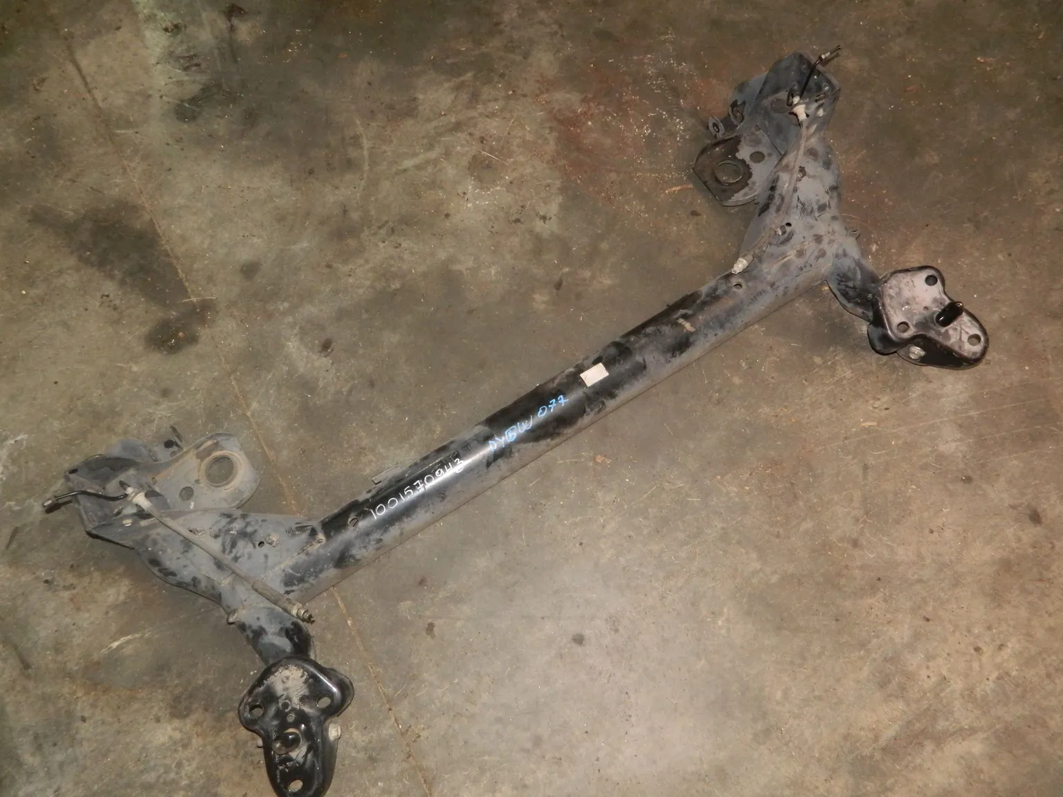 Балка подвески MAZDA DEMIO DY3W Зад (Контрактный) 1001570943