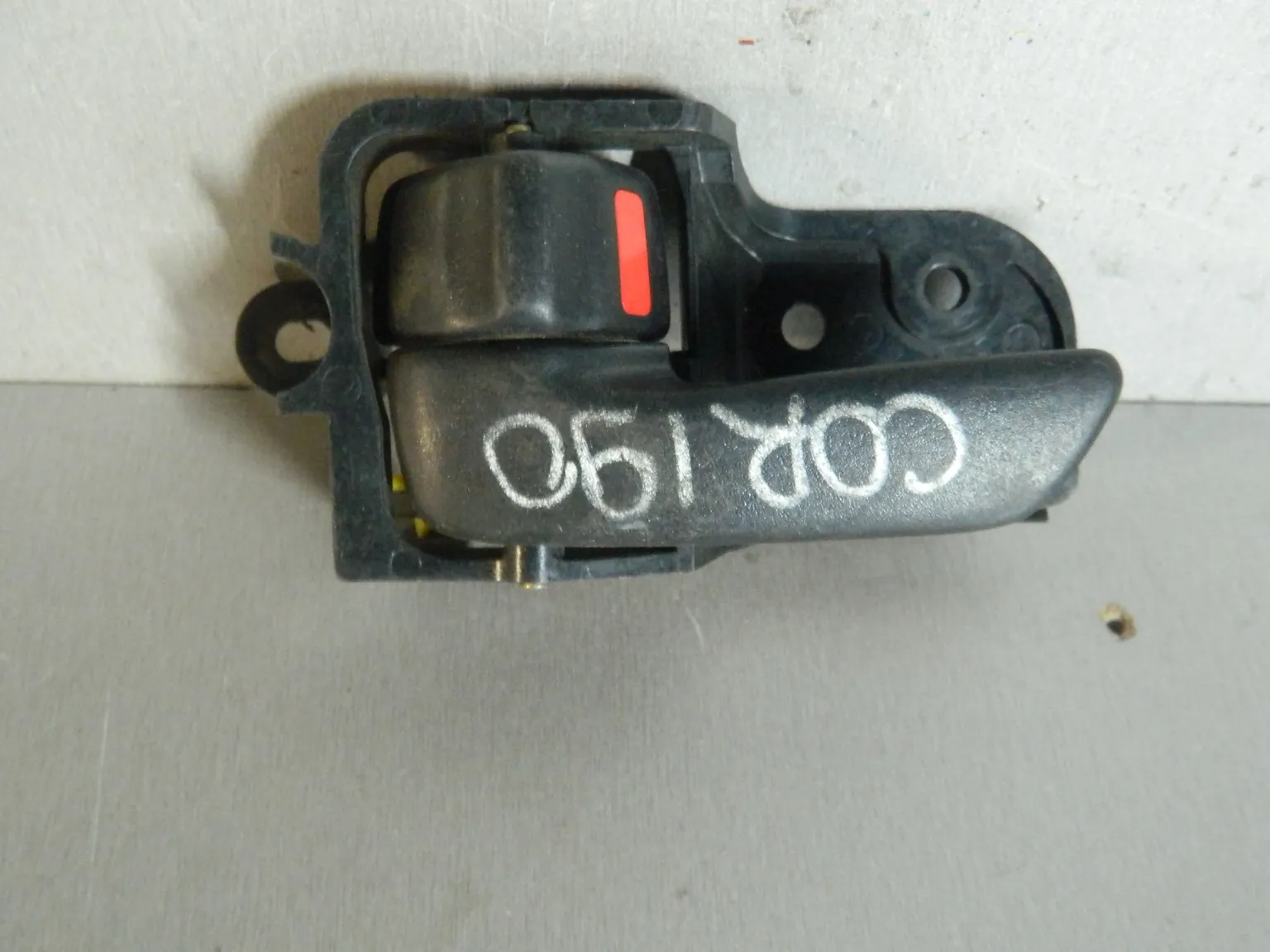 Ручка двери внутренняя TOYOTA CALDINA ST190 Лев (Контрактный) 81528476