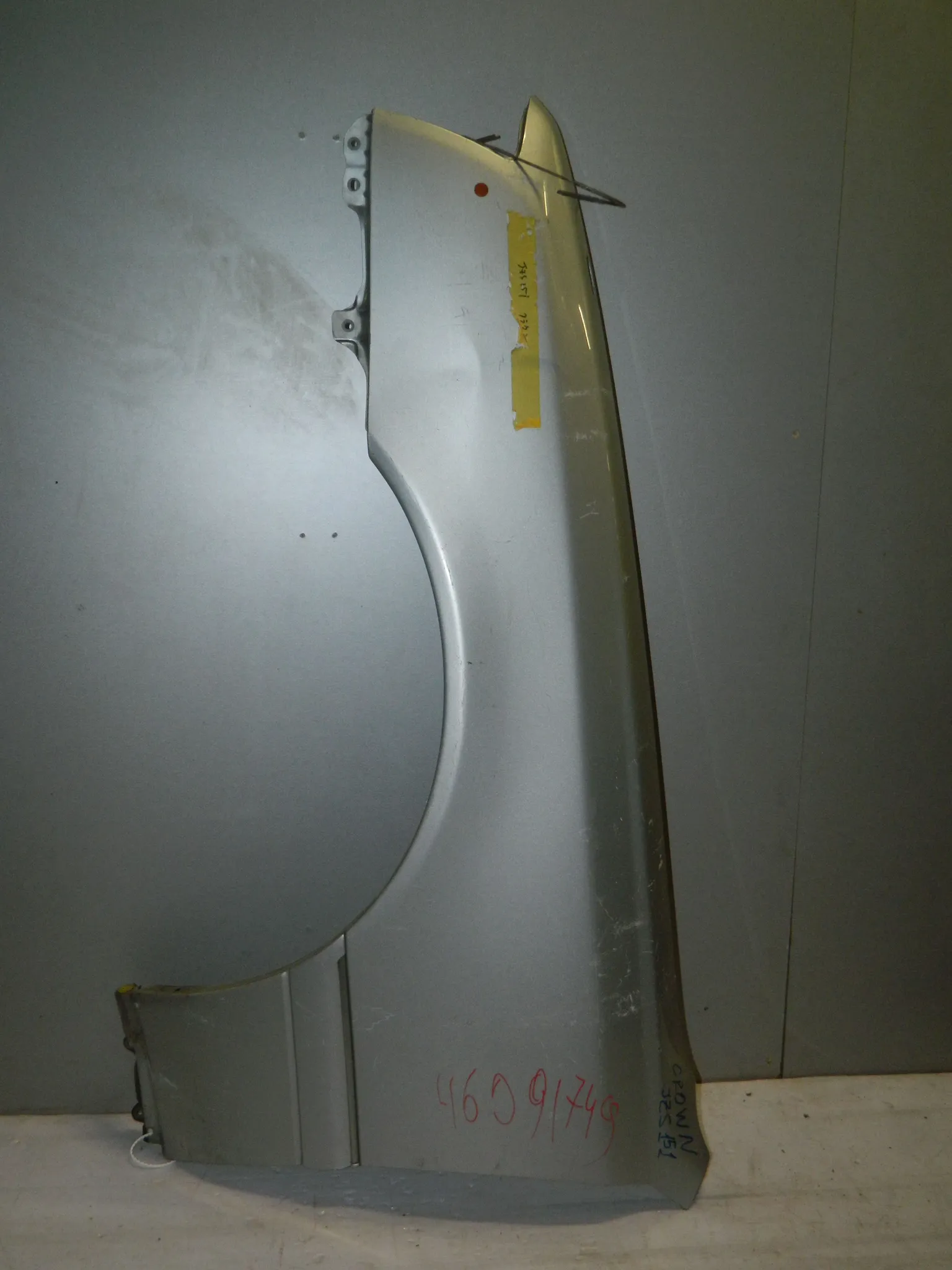 Крыло TOYOTA CROWN JZS151 Перед Лев (Контрактный) 46091749