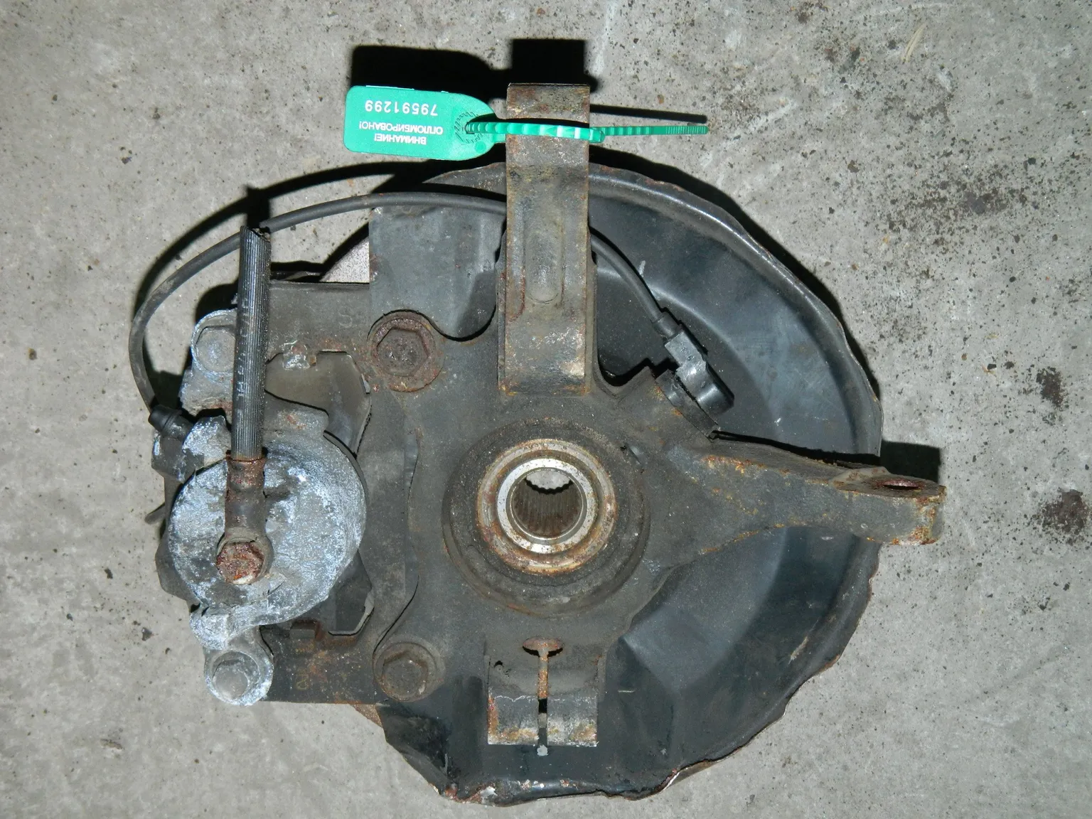 Ступица MITSUBISHI LANCER CS5W Перед Прав (Контрактный) 79591299