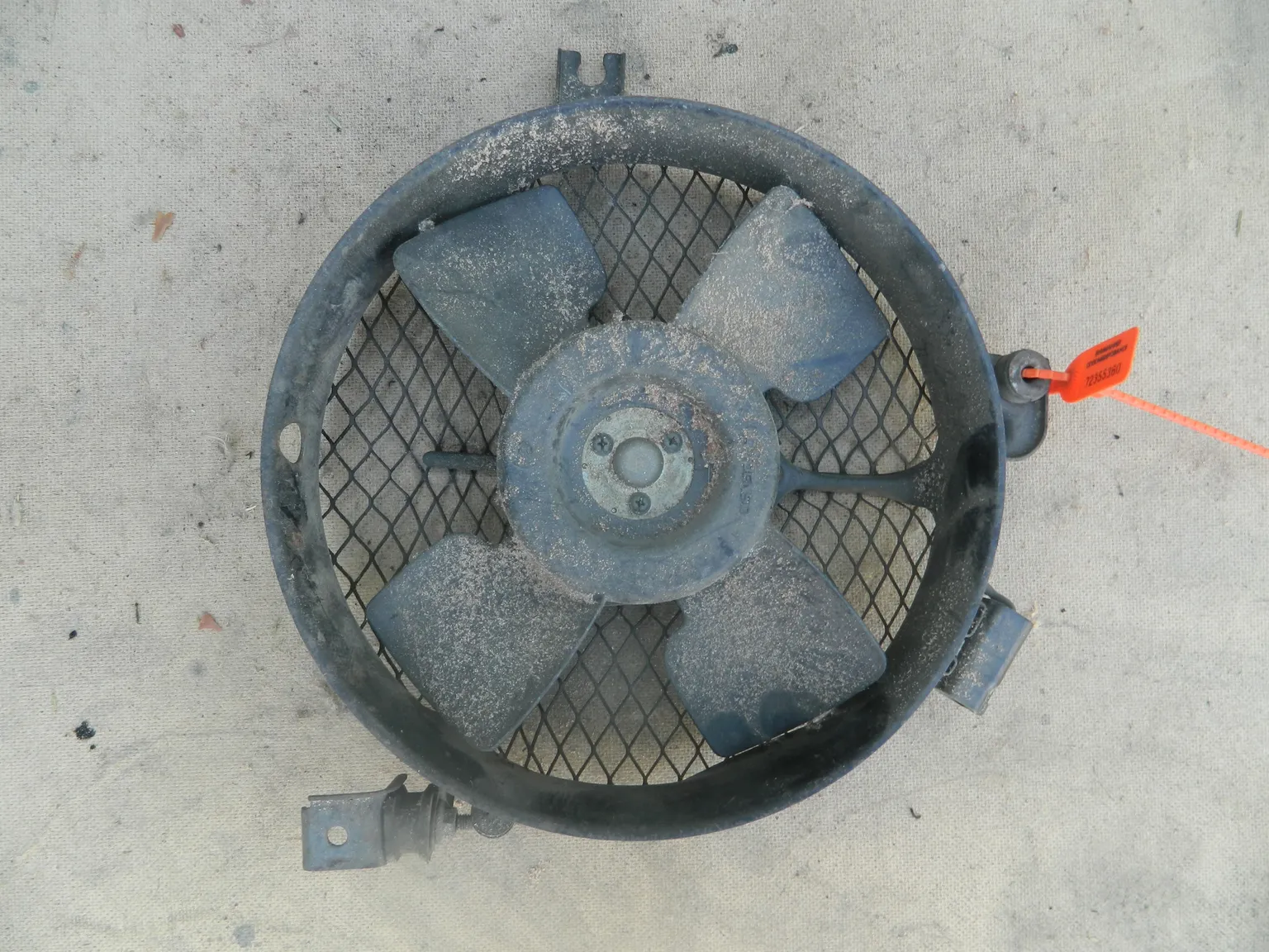 Диффузор радиатора TOYOTA SPRINTER CARIB AE95 (Контрактный) 72355360 8859012170