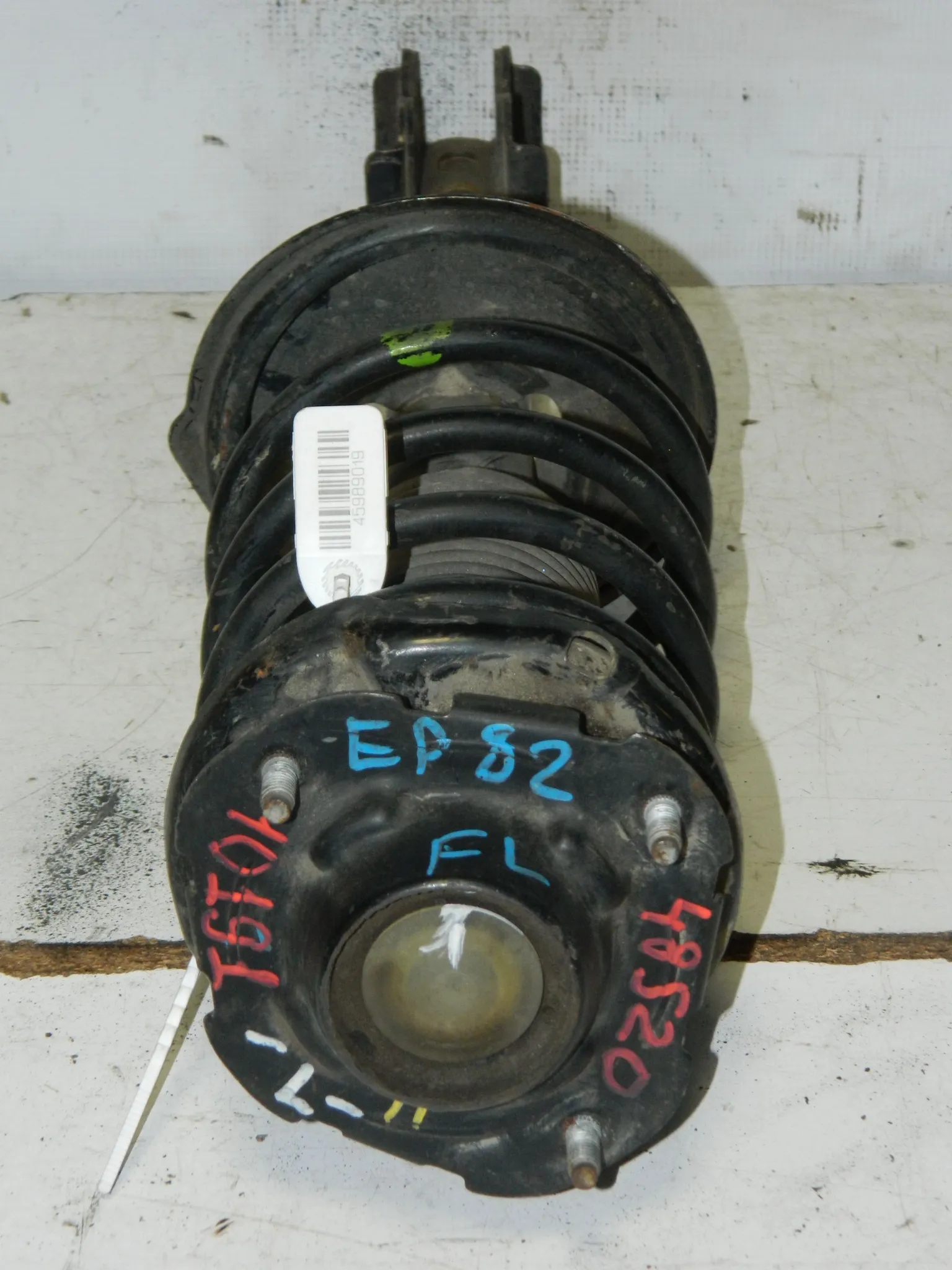 Стойка подвески TOYOTA STARLET EP81 Перед Лев (Контрактный) 45989019 4852010191