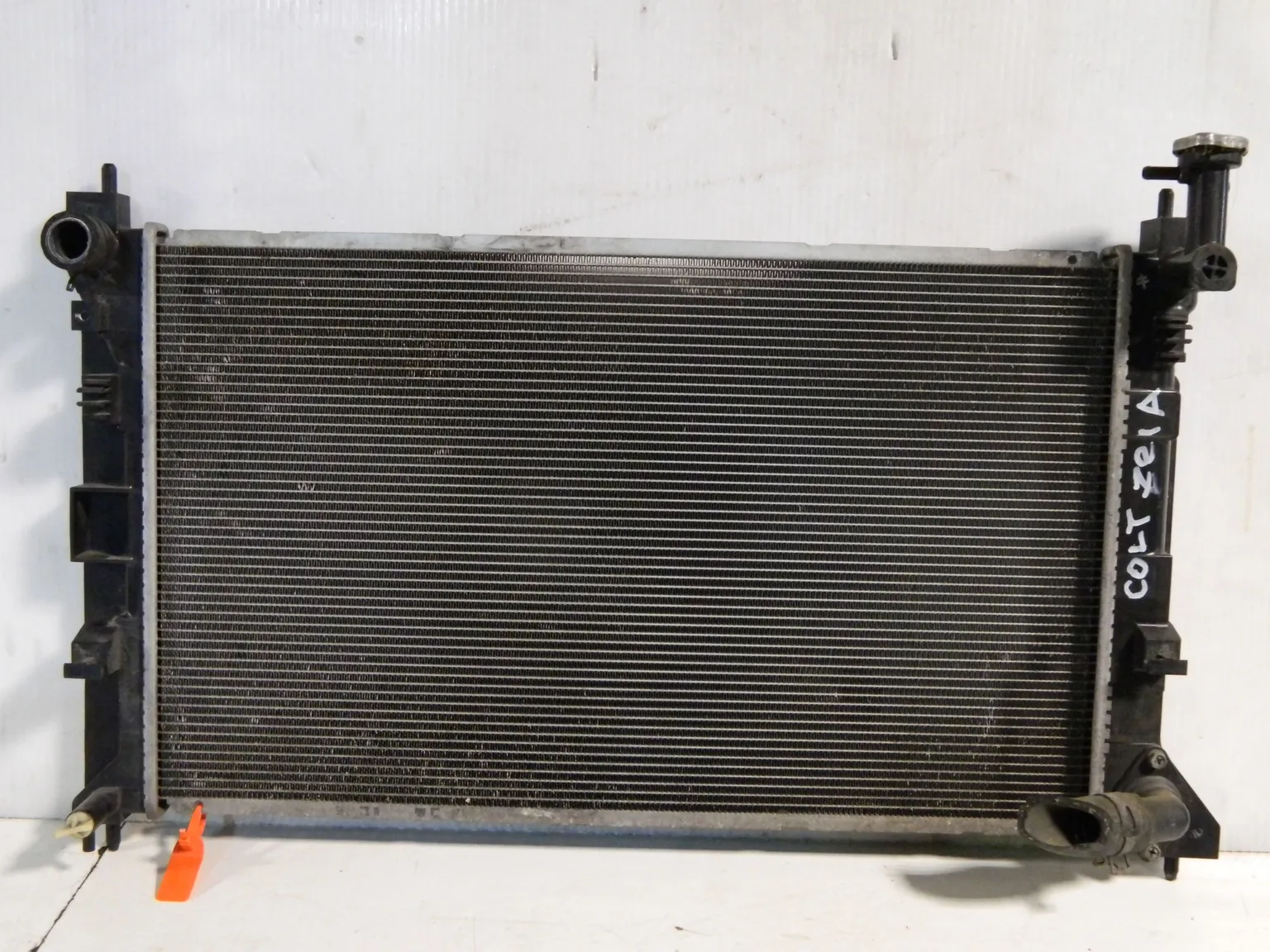 Радиатор ДВС MITSUBISHI COLT Z21A 4A90 (Контрактный) 65243512