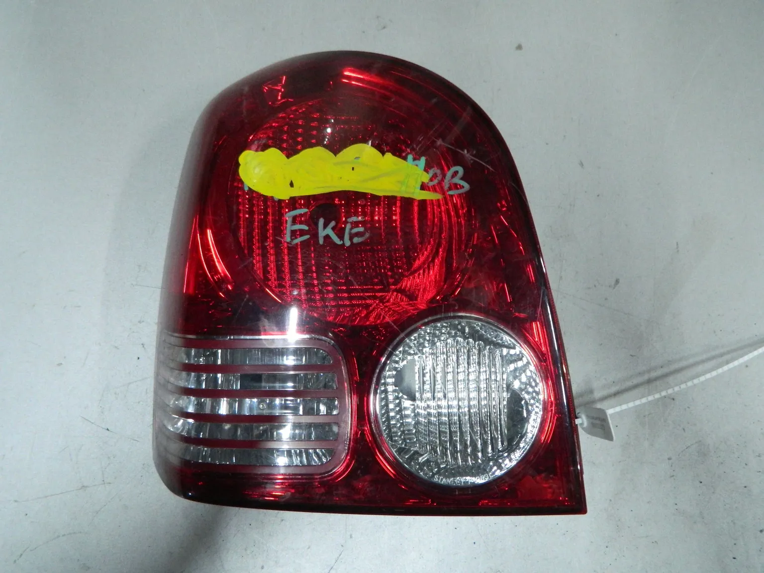 Фонарь MITSUBISHI DION CR6W Зад Лев 1063 (Контрактный) 68000323