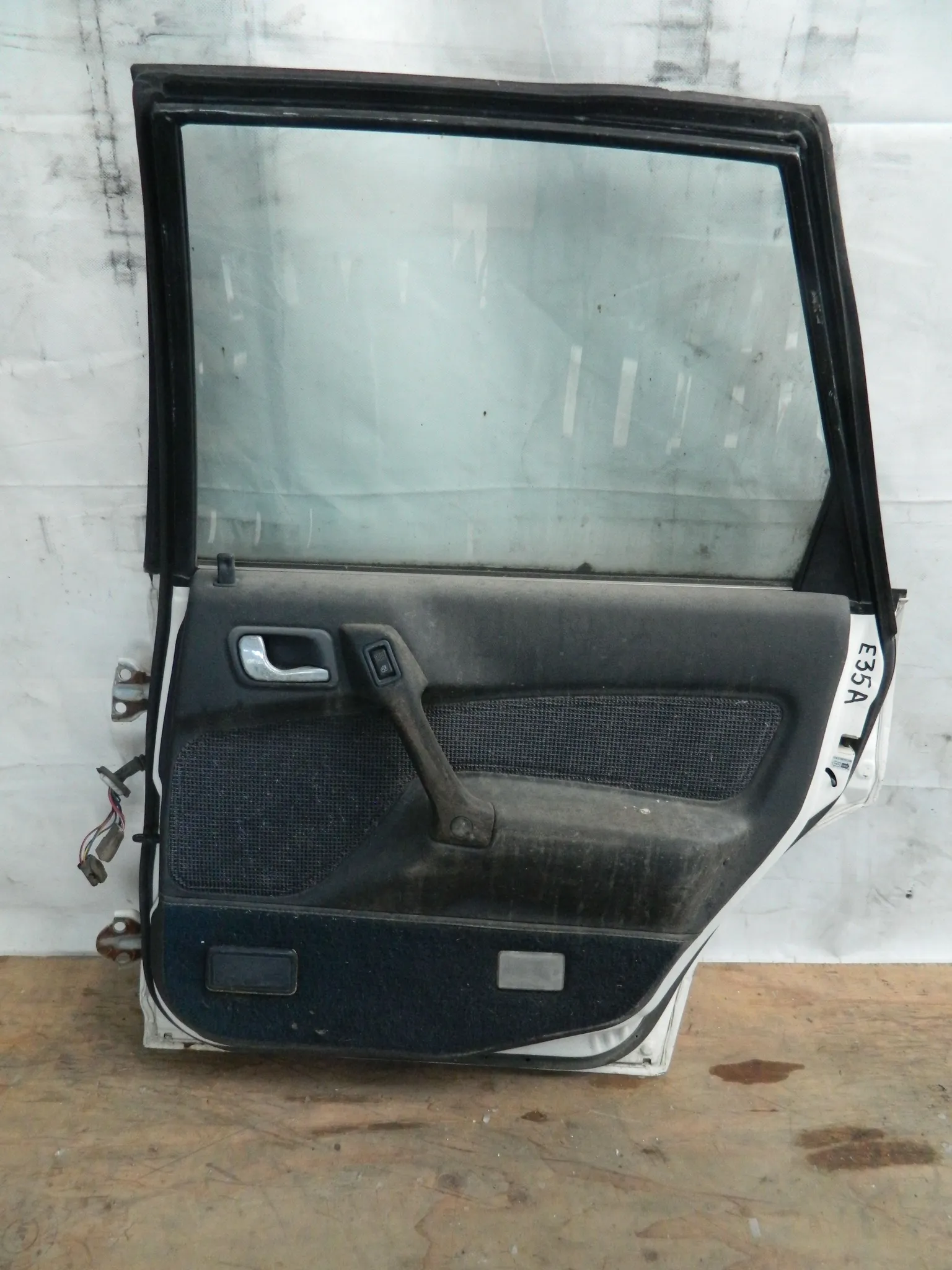 Дверь MITSUBISHI GALANT E35A Зад Прав (Контрактный) 72355628