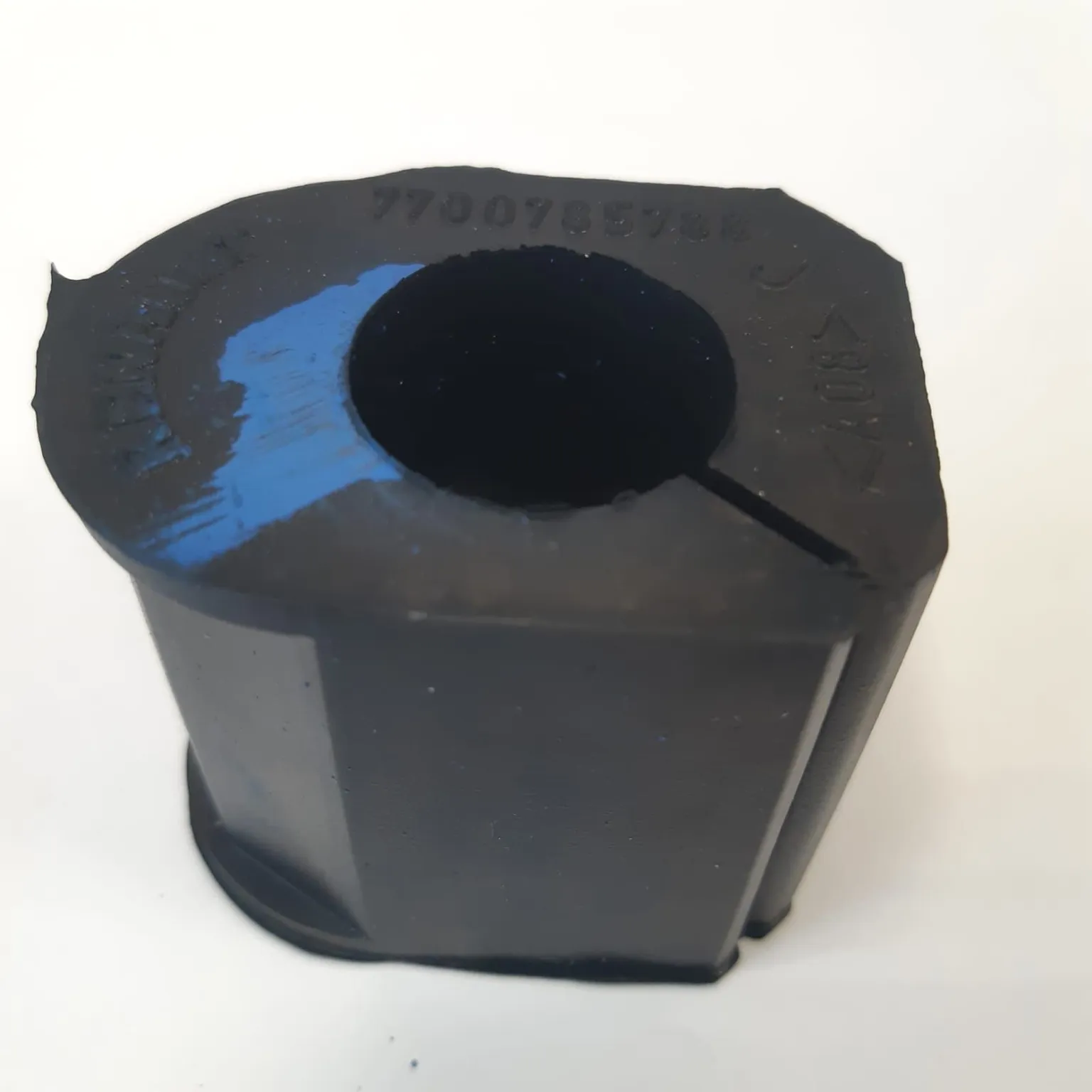 Втулка RENAULT 7700785788 RENAULT Megane,Clio