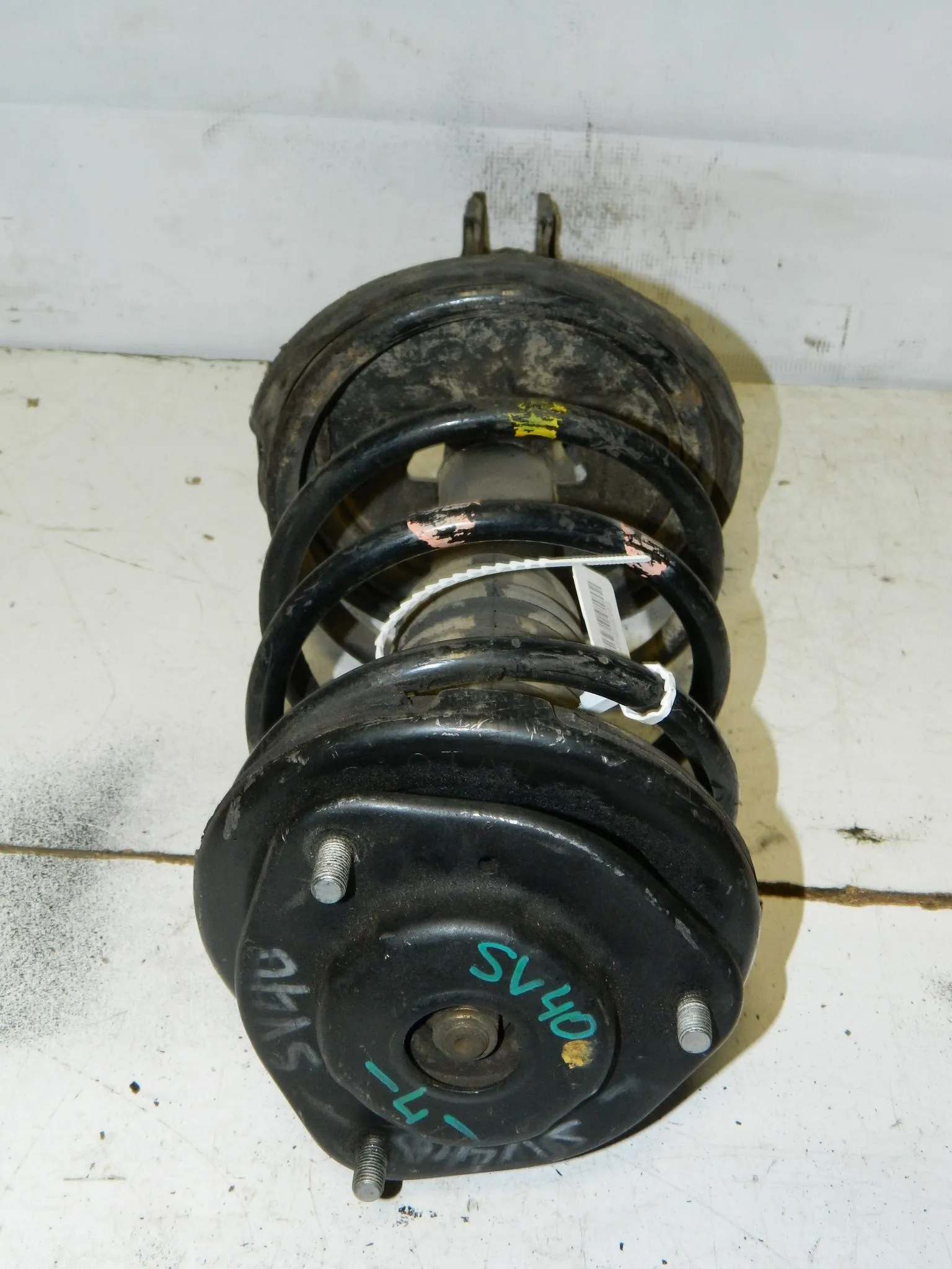 Стойка подвески TOYOTA CAMRY SV40 Перед Лев (Контрактный) 45989083