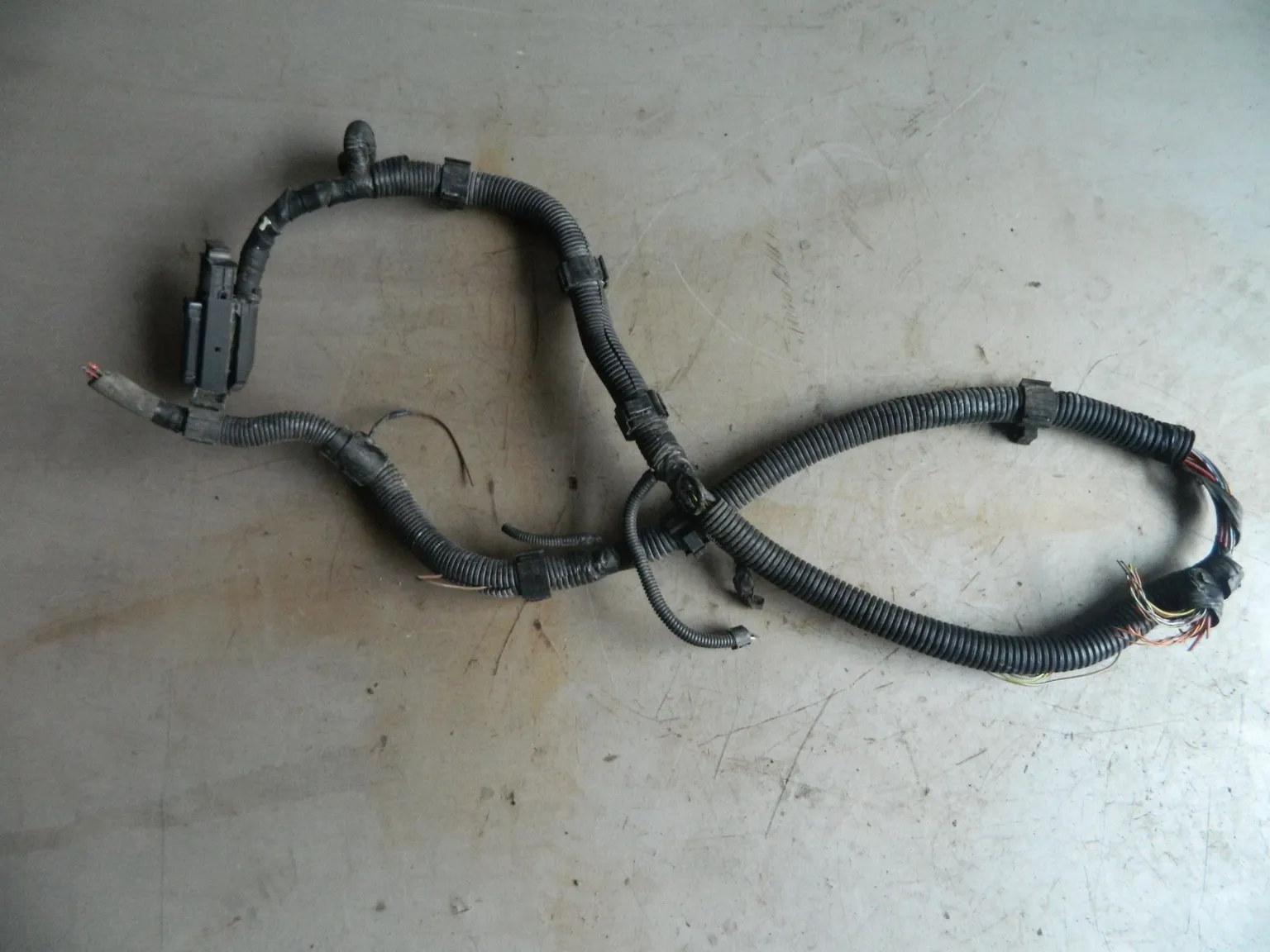 Разъем блока управления двигателем PORSCHE CAYENNE 955 (Контрактный) 3866700019