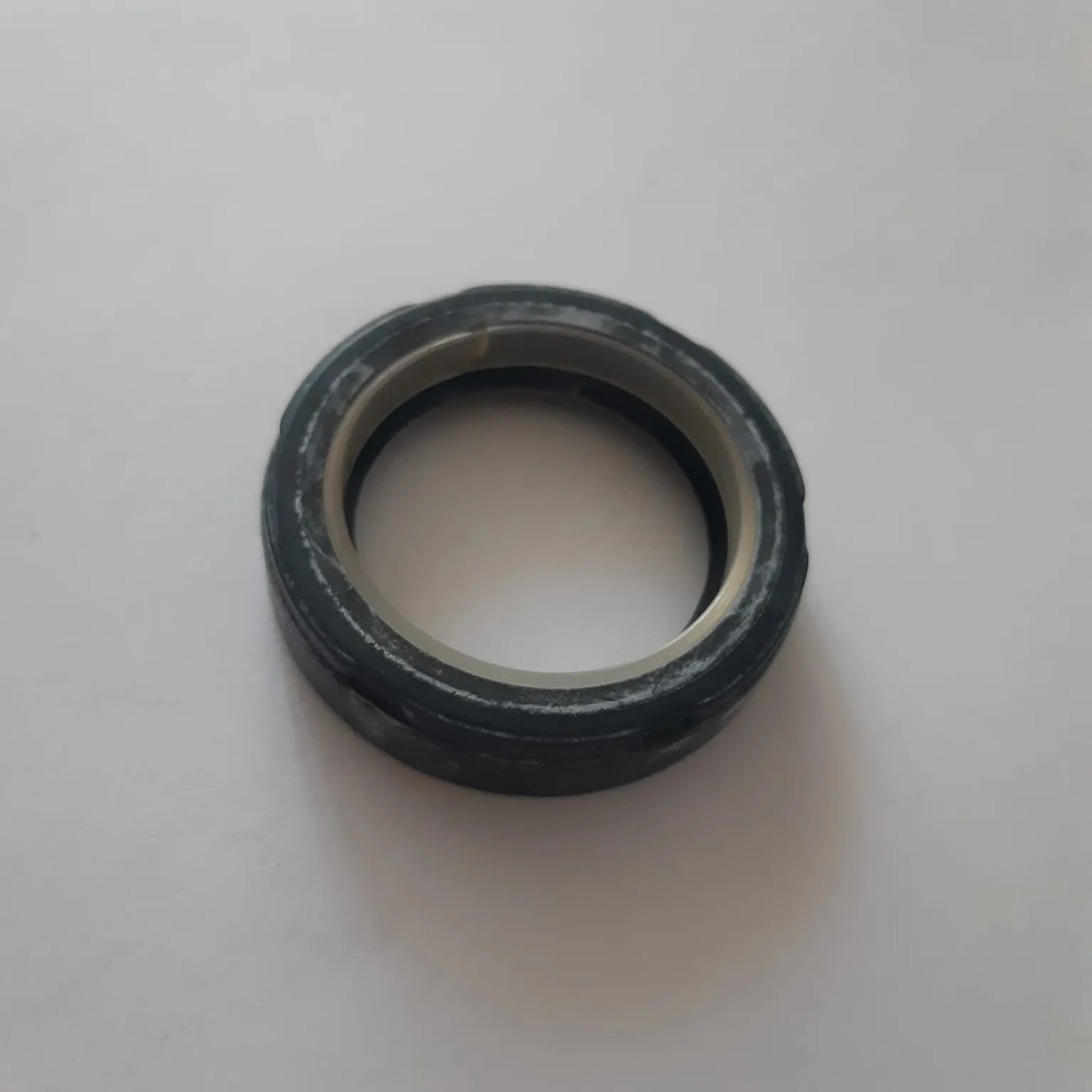 Сальник NOK AE1295E0 25x35x8