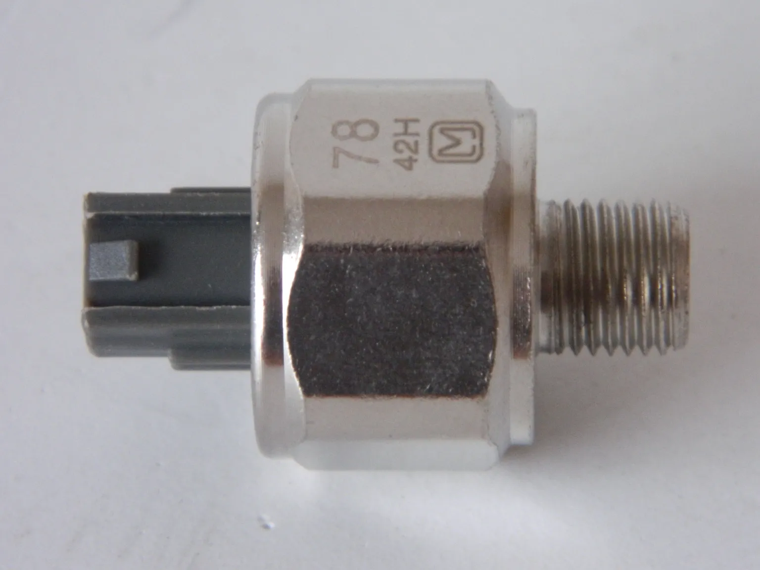 Датчик детонации GENERAL PARTS 8961512120 1ZZFE / 3ZZFE