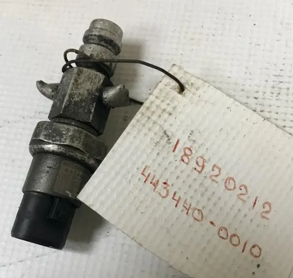 Датчик давления кондиционера TOYOTA COROLLA AE114 (Контрактный) 4434400010