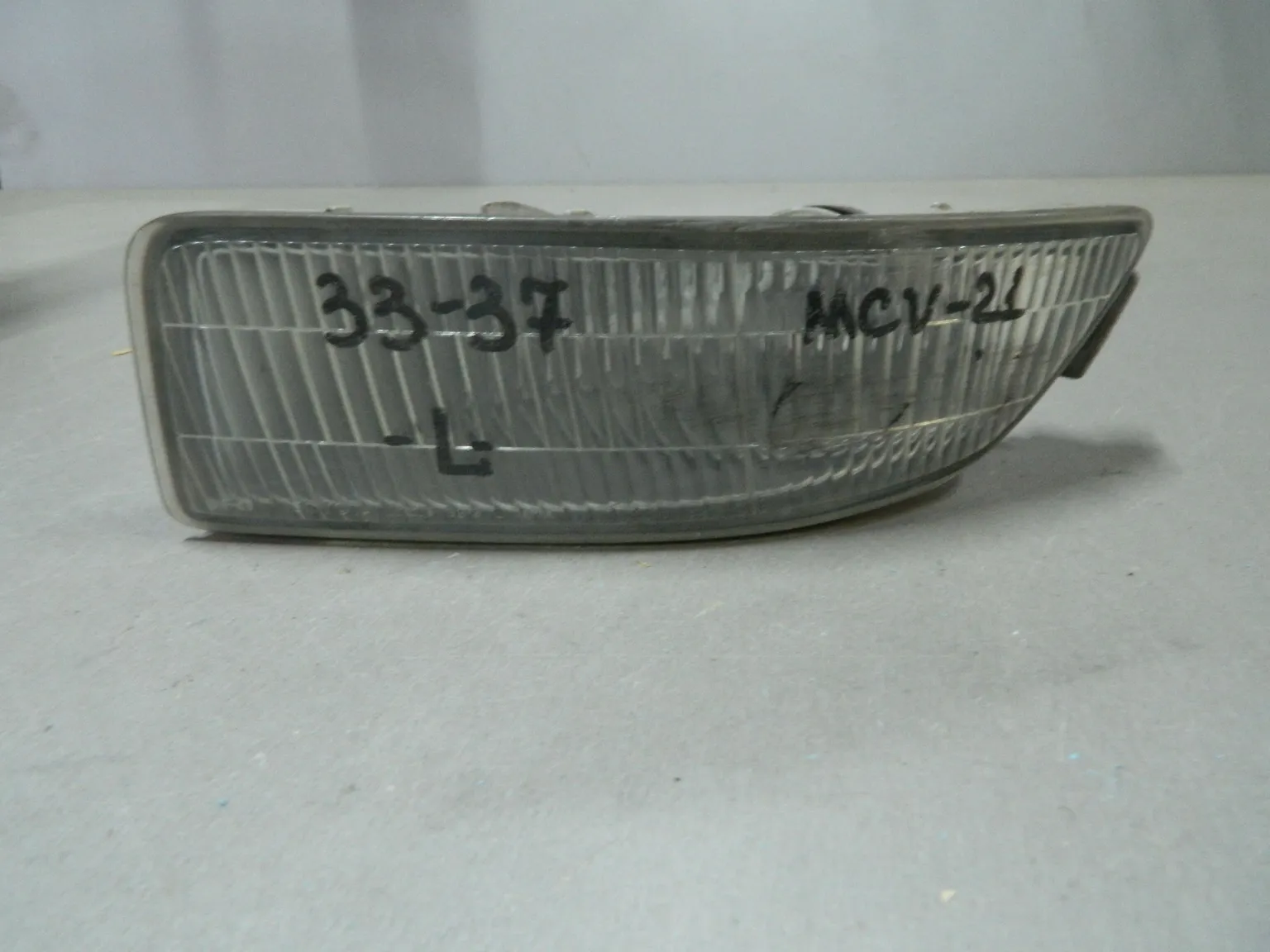 Фара противотуманная TOYOTA MARK II QUALIS Перед Лев 3337 (Контрактный) 69586242