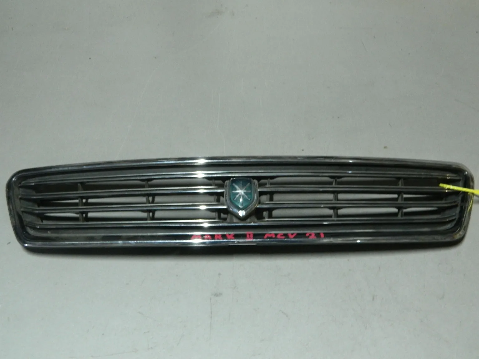 Решетка радиатора TOYOTA MARK II WAGON QUALIS MCV21 (Контрактный) 79773583