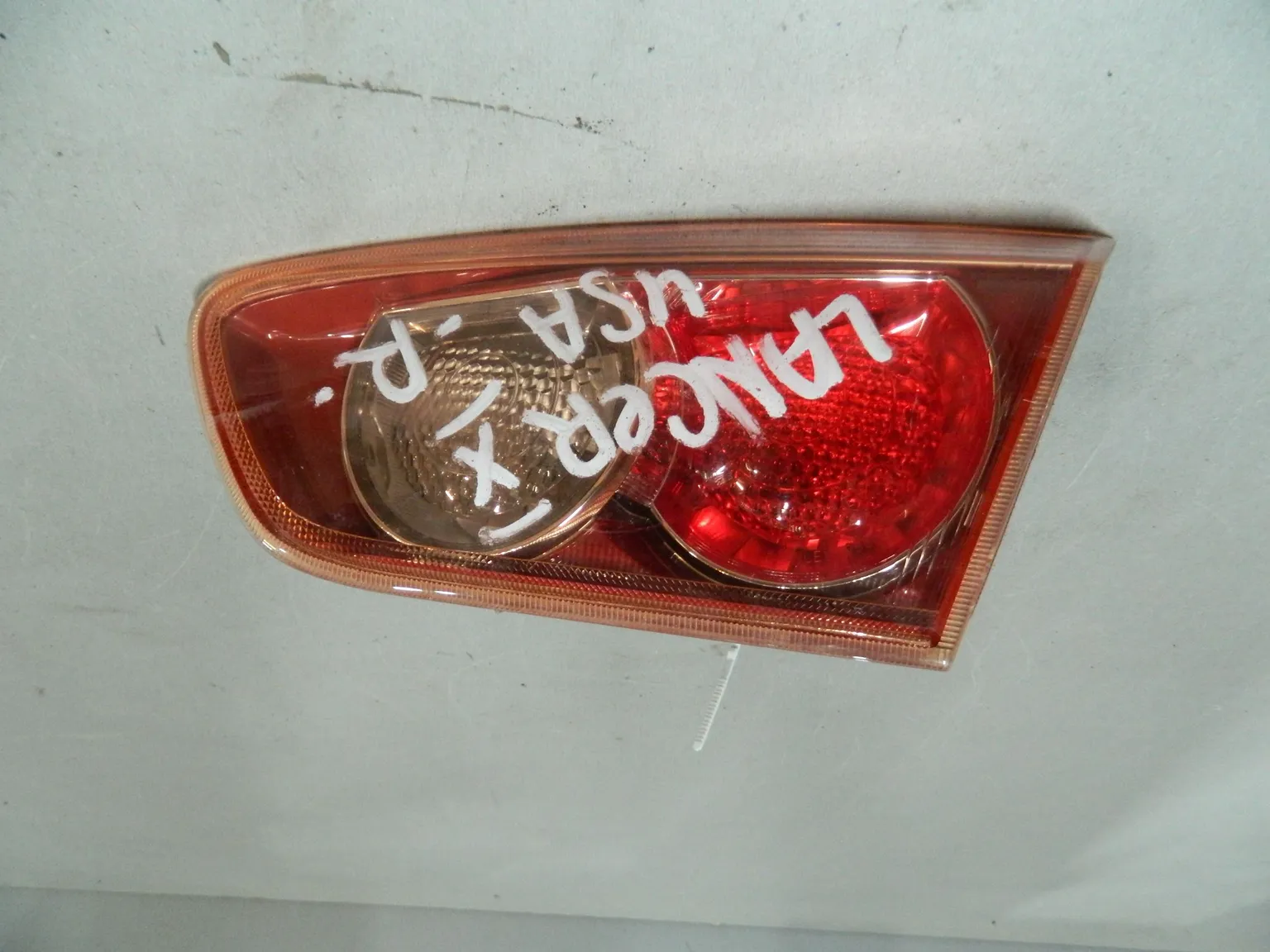 Фонарь MITSUBISHI LANCER X CY4A Зад Прав 5614 (Контрактный) 68000985