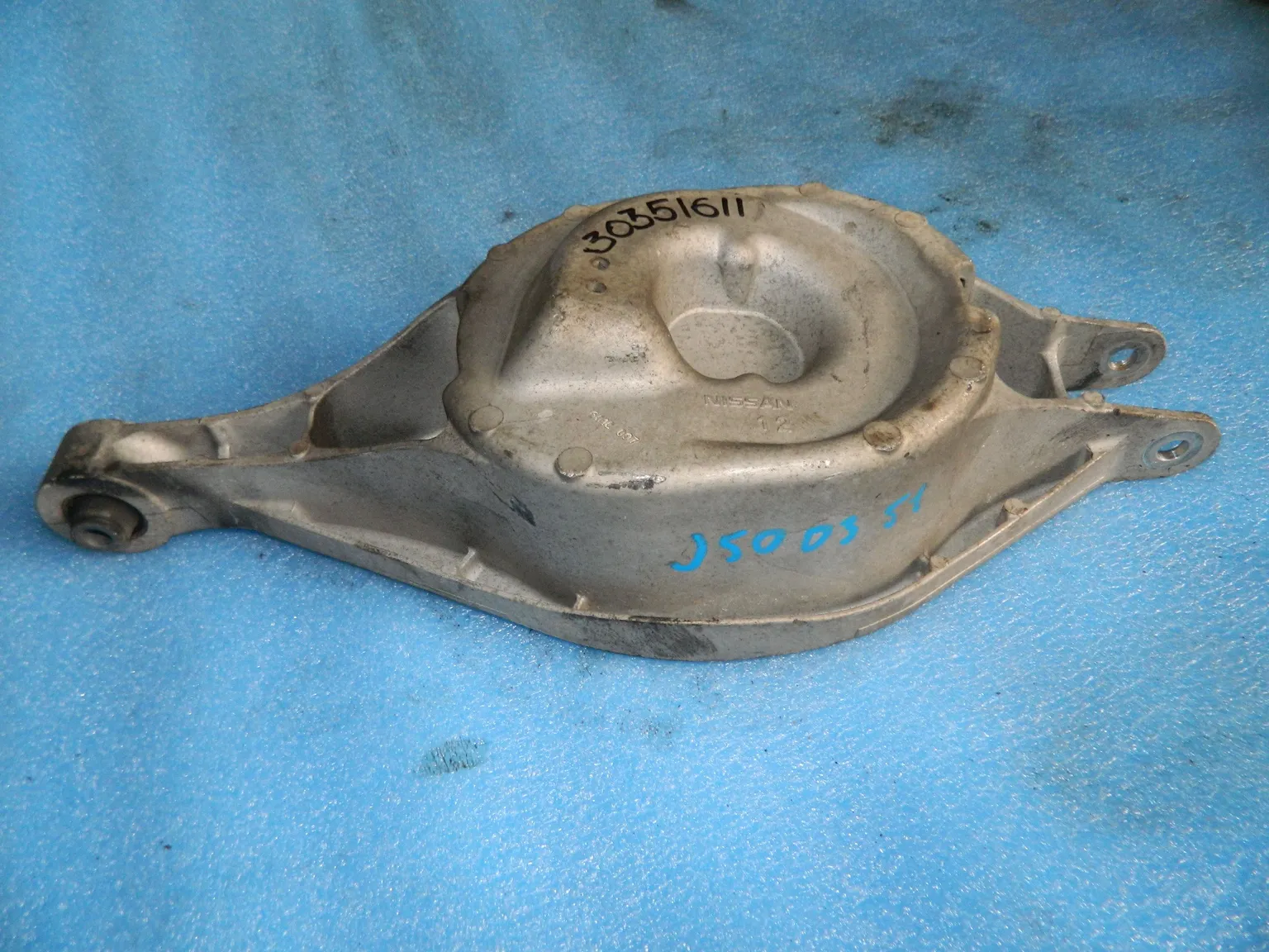 Рычаг подвески INFINITI EX35 J50 Зад (Контрактный) 30351611