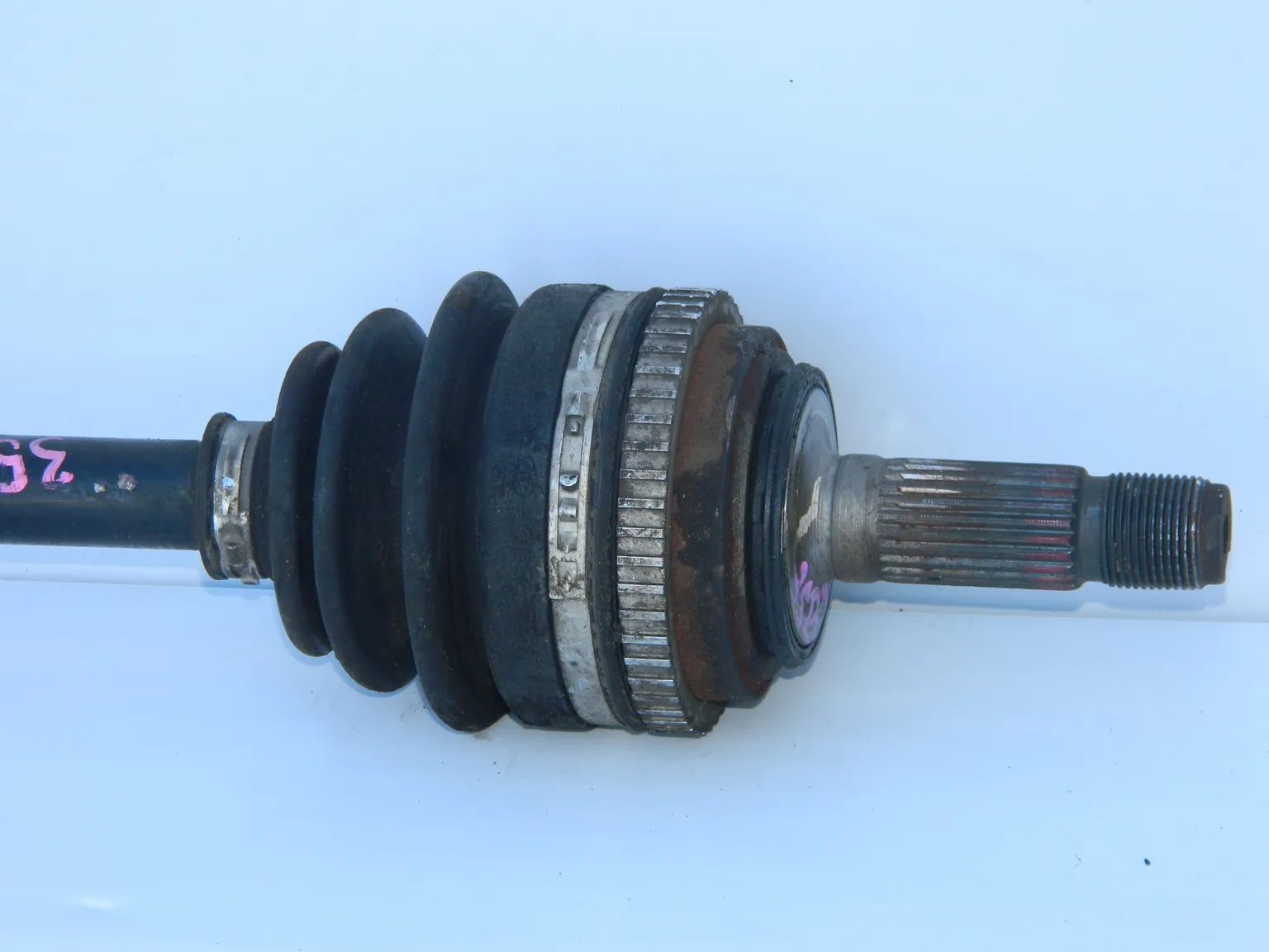 Привод HONDA LOGO GA3 D13B Перед Лев (Контрактный) 45980151