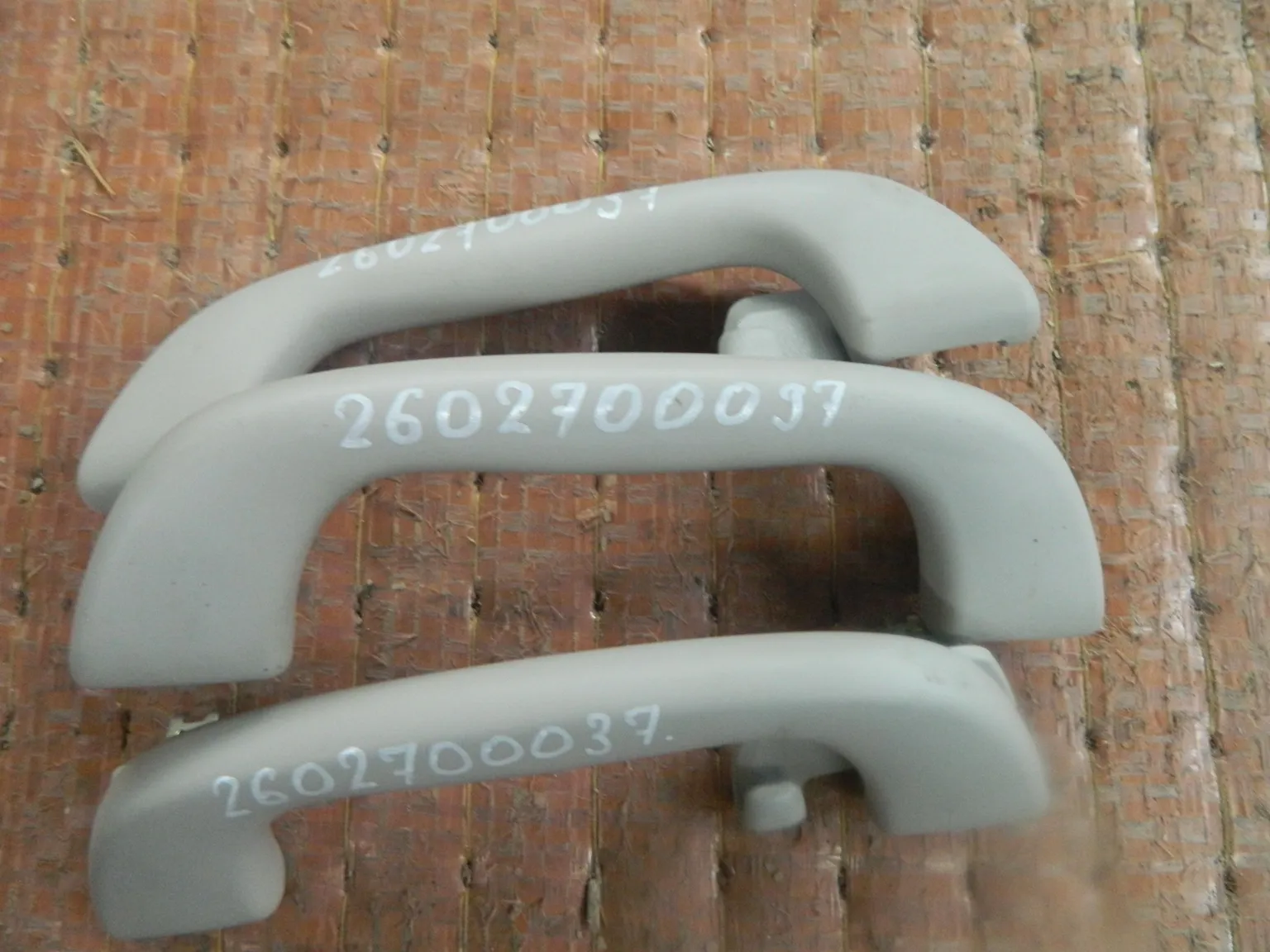 Ручка потолочная MAZDA AXELA BL5FW (Контрактный) 2602700037