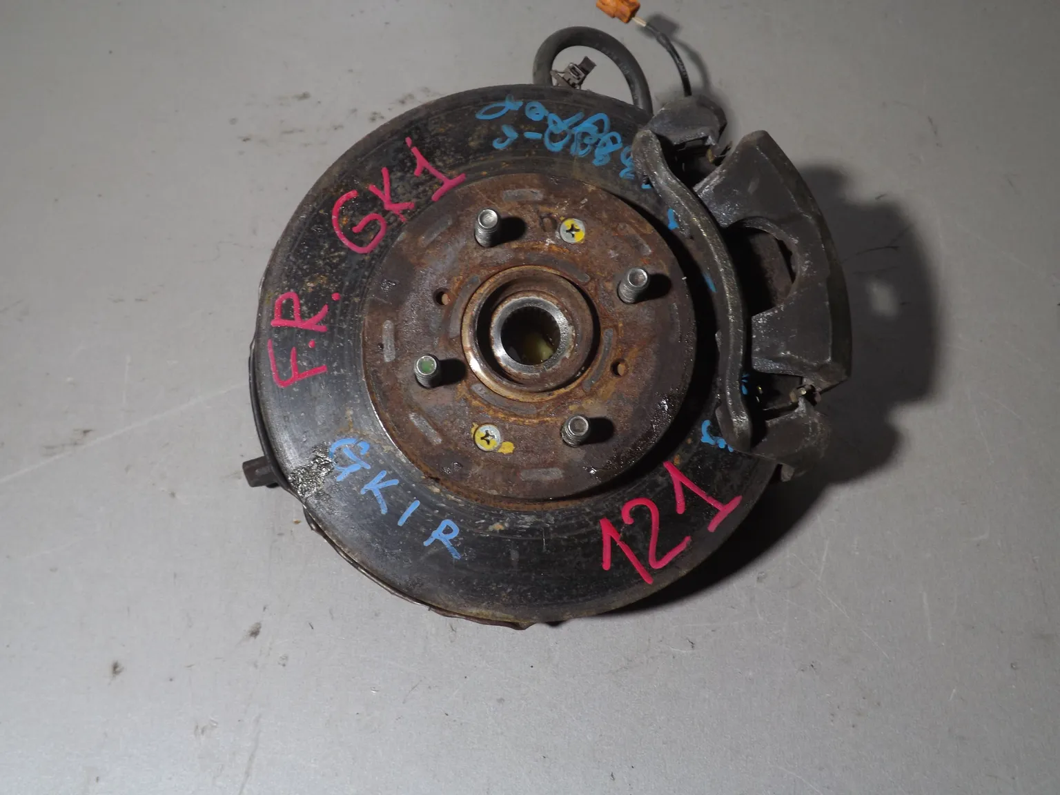 Ступица HONDA MOBILIO SPIKE GK1 Перед Прав (Контрактный) 94603158