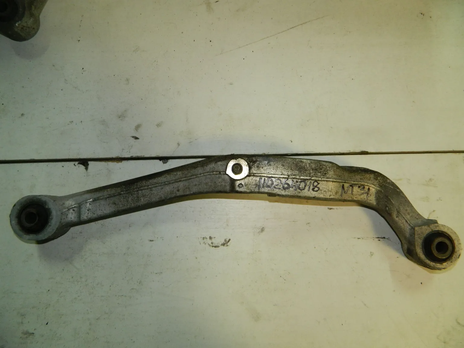 Рычаг подвески NISSAN X-TRAIL NT31 Зад Прав Верх (Контрактный) 110264018