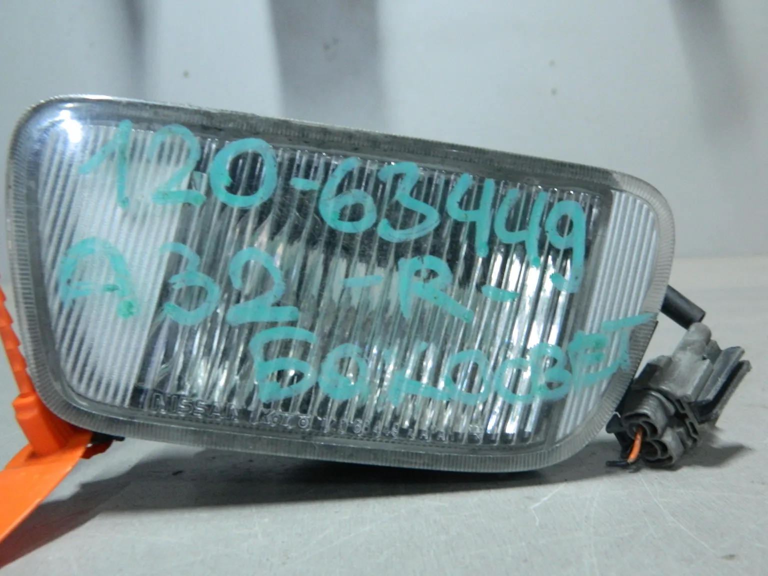 Габарит NISSAN CEFIRO A32 Перед Прав (Контрактный) 72367004