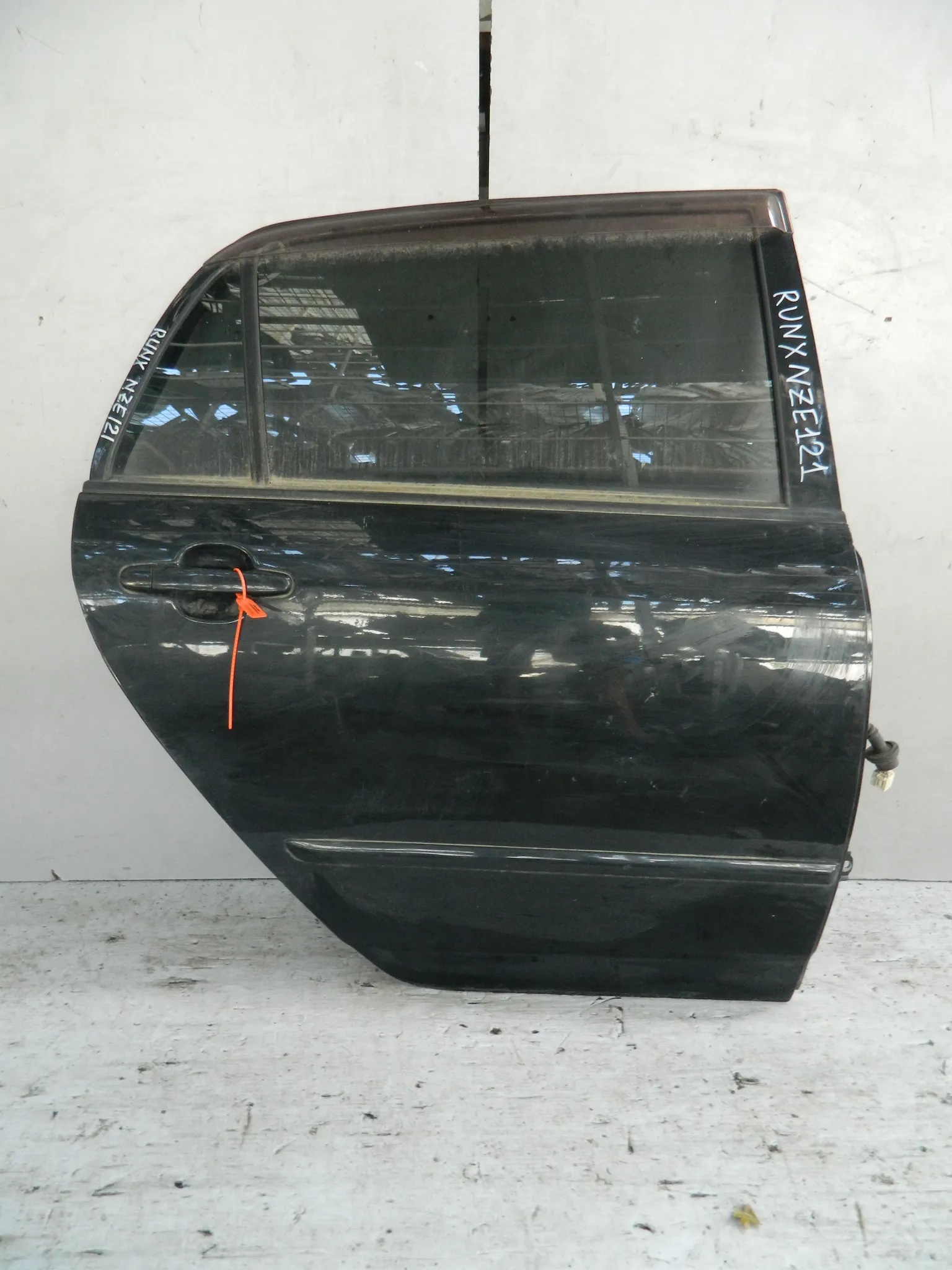 Дверь TOYOTA COROLLA RUNX NZE121 Зад Прав (Контрактный) 72355458 6700313300