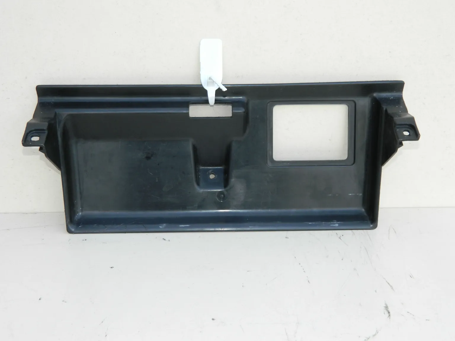 Накладка под бардачок TOYOTA LAND CRUISER PRADO J90 (Б/У) 5543360020